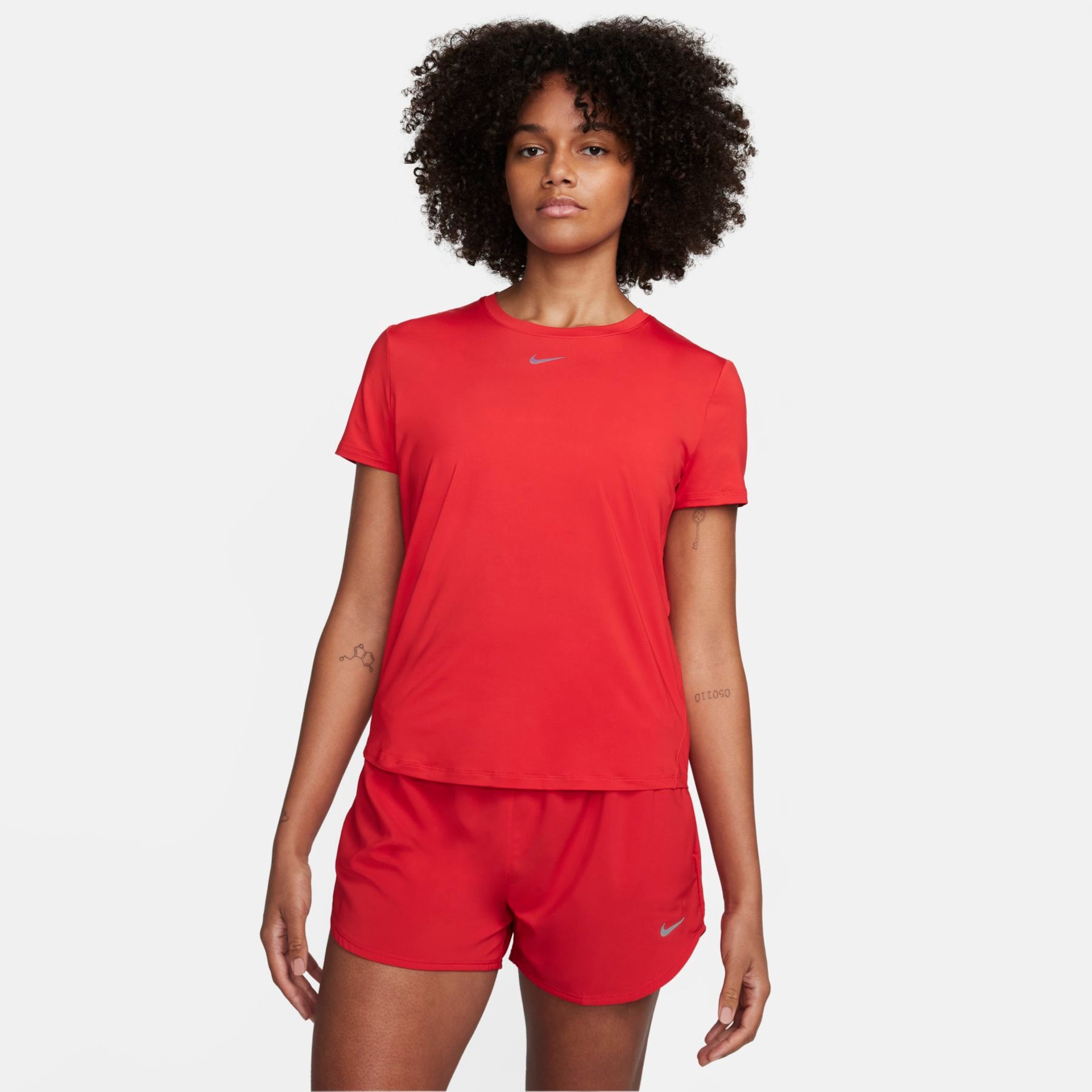 Camiseta Nike Dri-FIT One Feminina - Foto 1