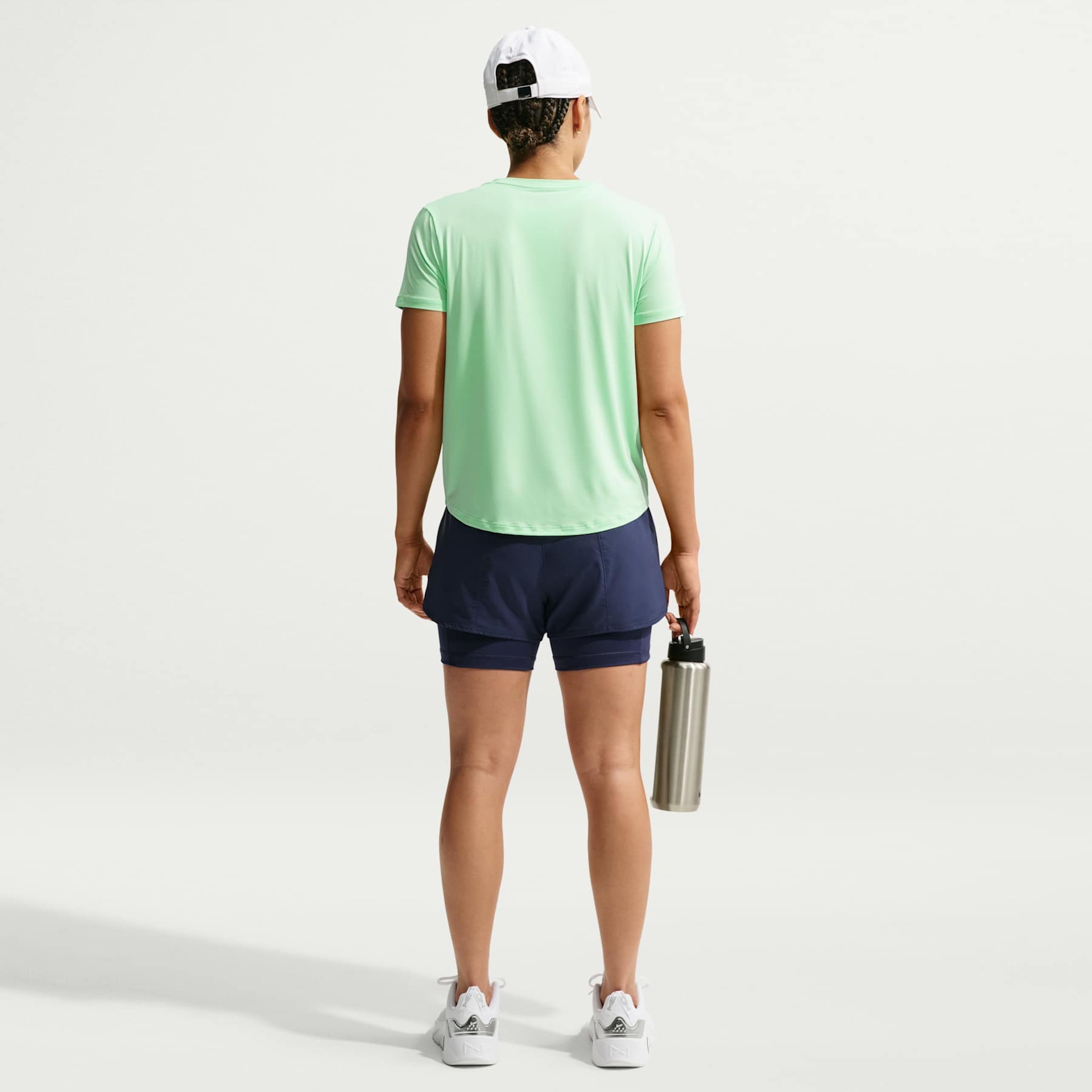 Camiseta Nike Dri-FIT One Feminina - Foto 5