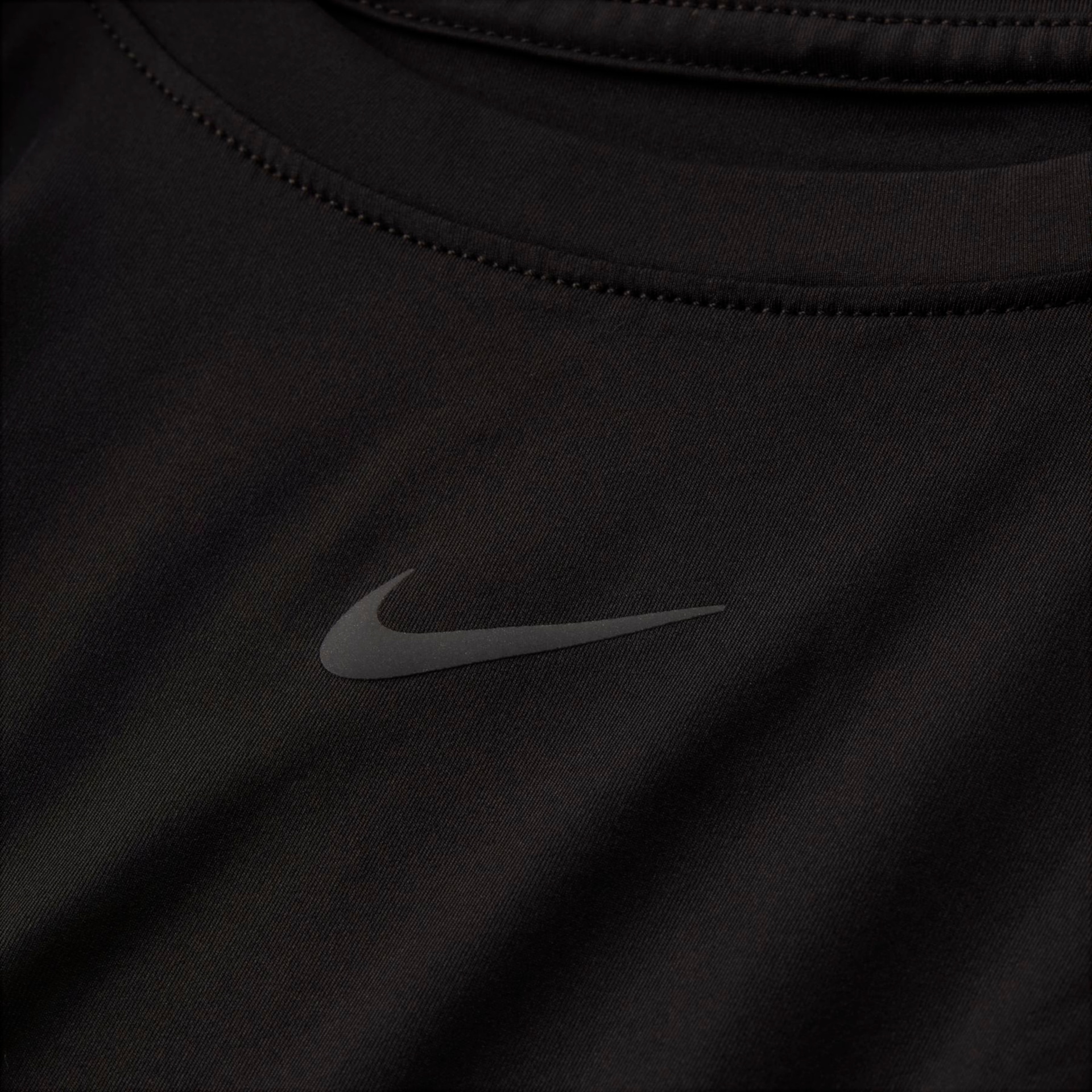 Regata Nike Dri-FIT One Feminina - Foto 7