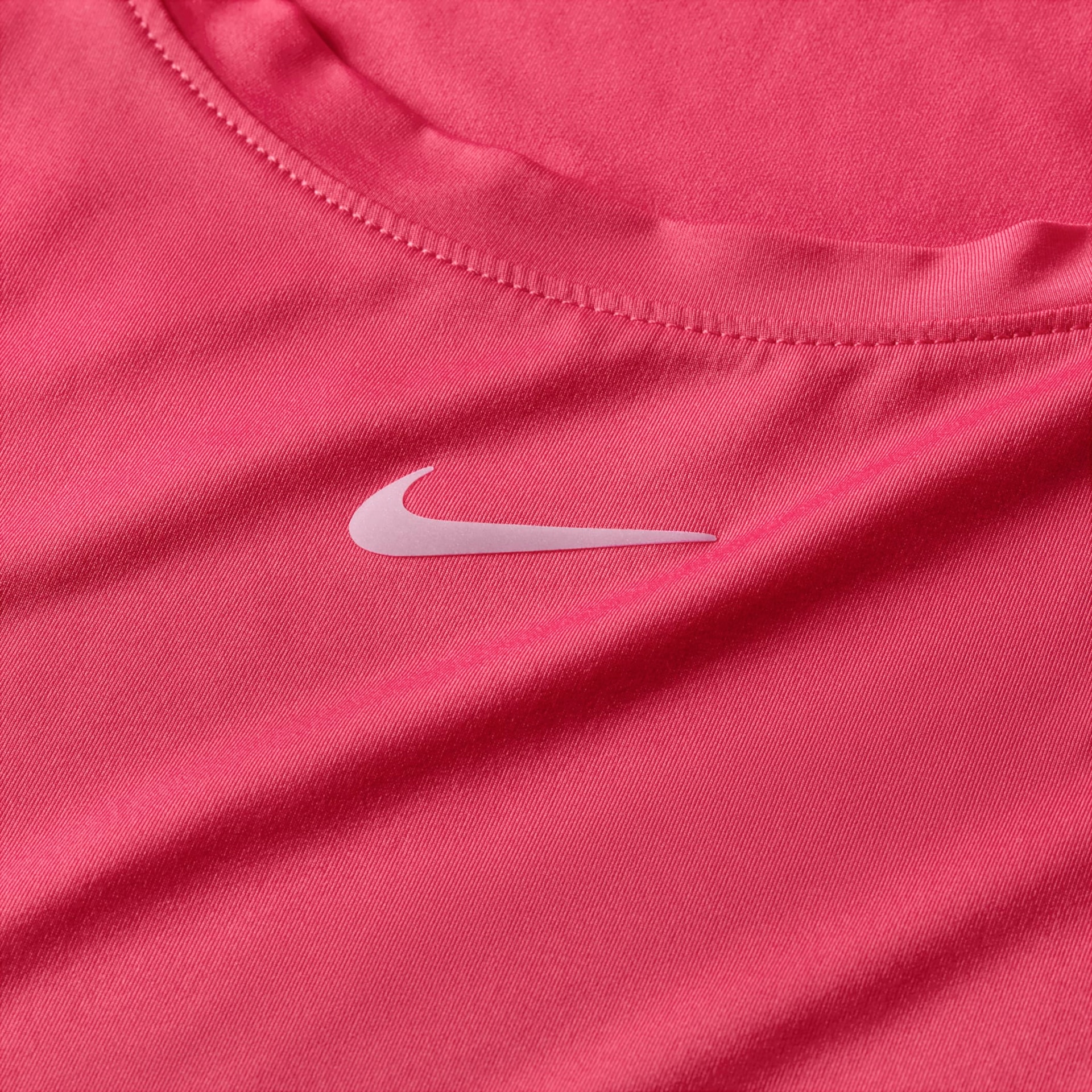 Regata Nike Dri-FIT One Feminina - Foto 6