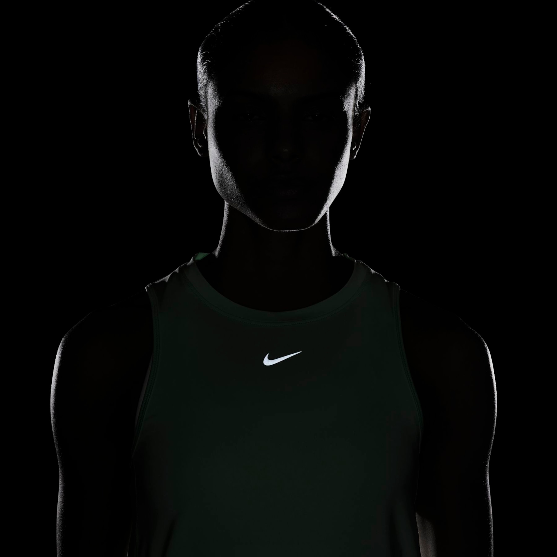 Regata Nike Dri-FIT One Feminina - Foto 5