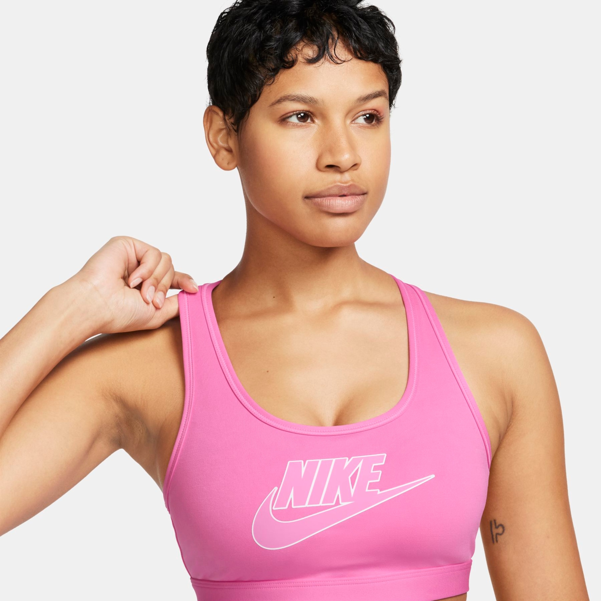 Top Nike Swoosh Futura Feminino - Foto 5