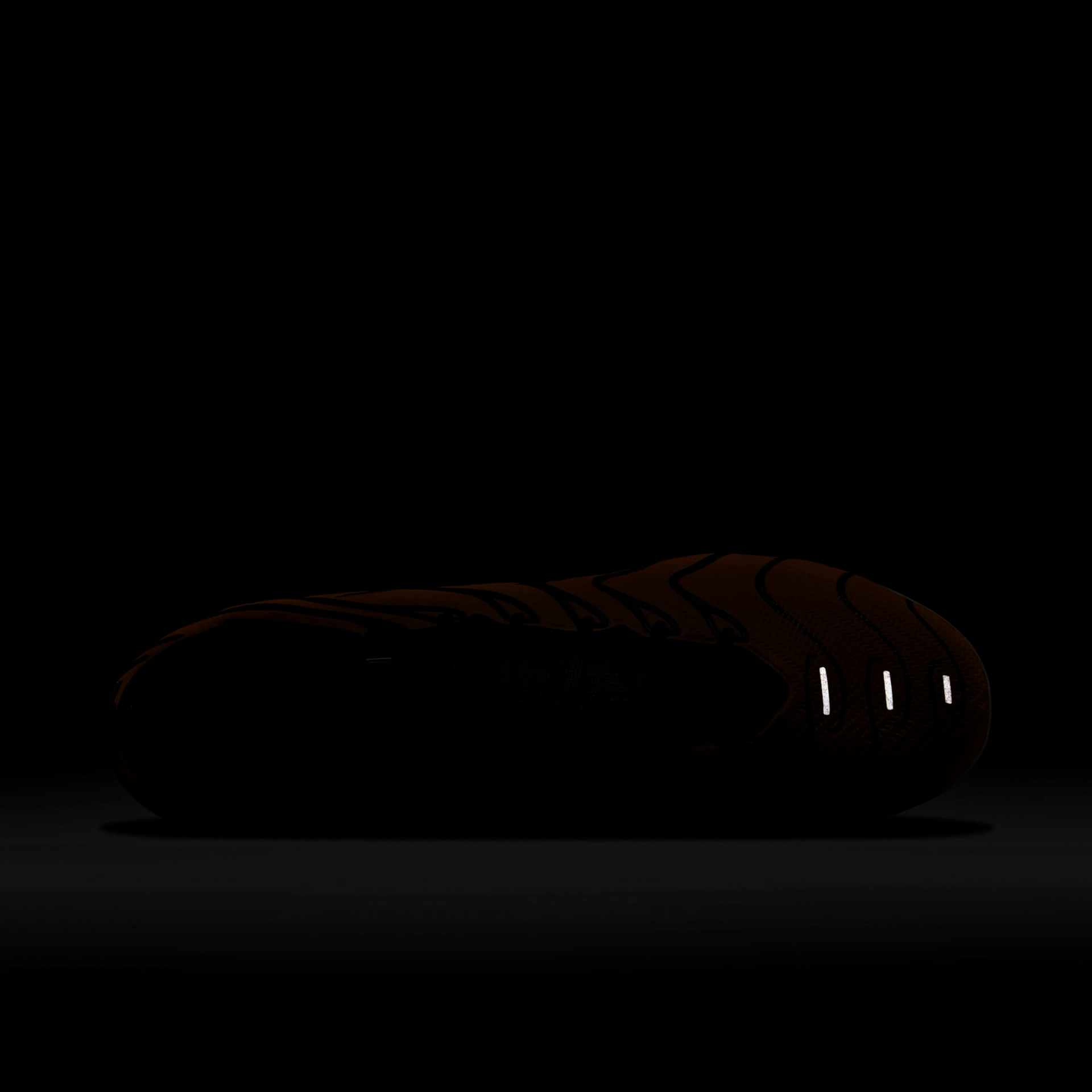 Chuteira Nike Zoom Mercurial Vapor 15 Air Max Plus Campo - Foto 12