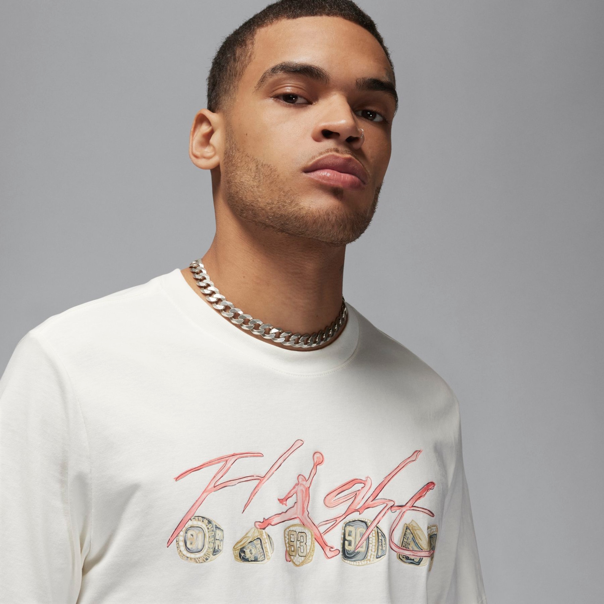 Camiseta Jordan Flight Essentials Masculina - Foto 3