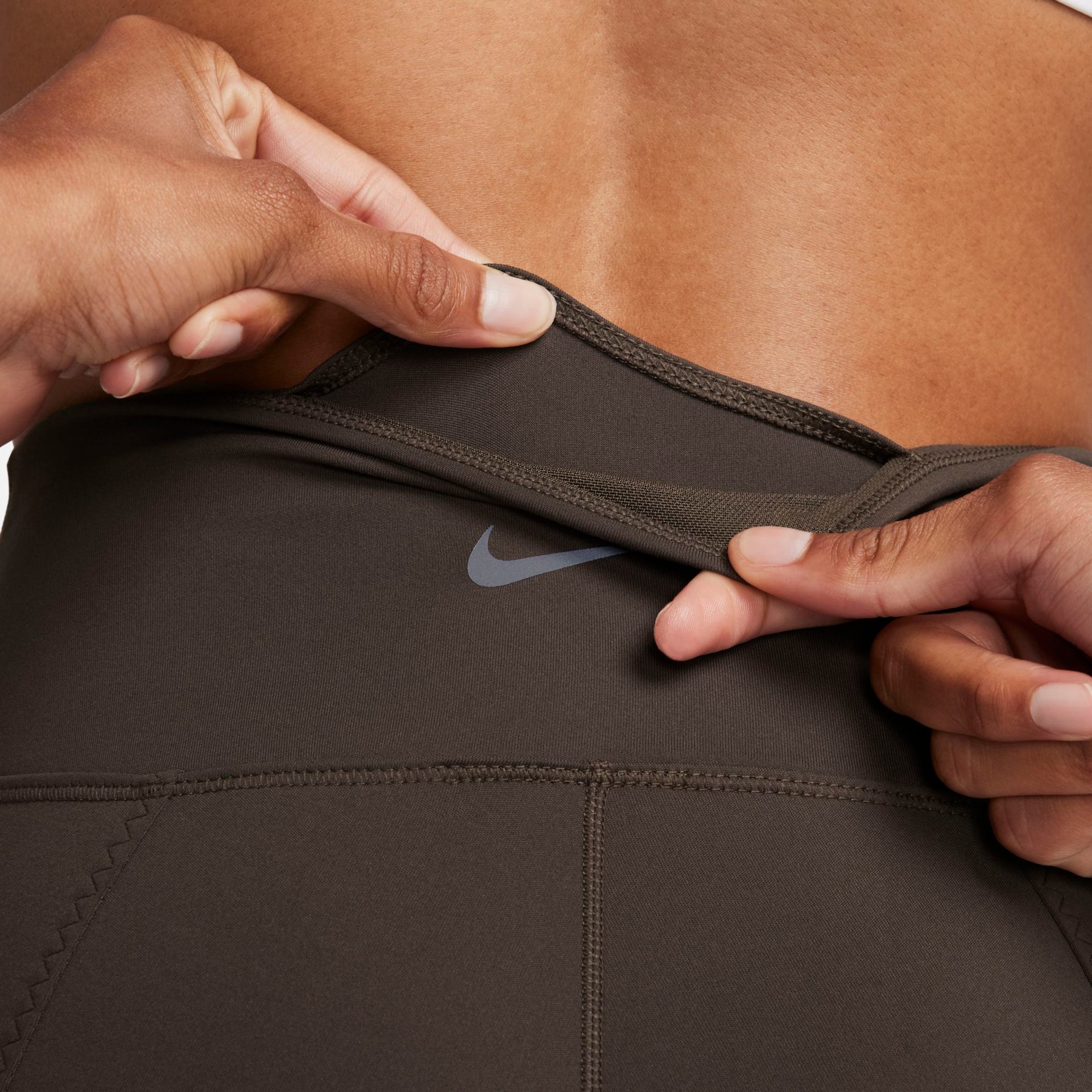 Legging Nike Dri-FIT One Feminina - Foto 4