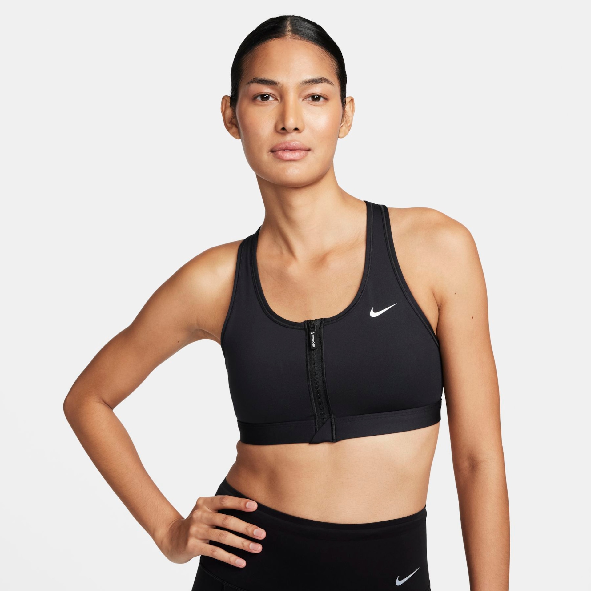 Top Nike Swoosh Feminino - Foto 2