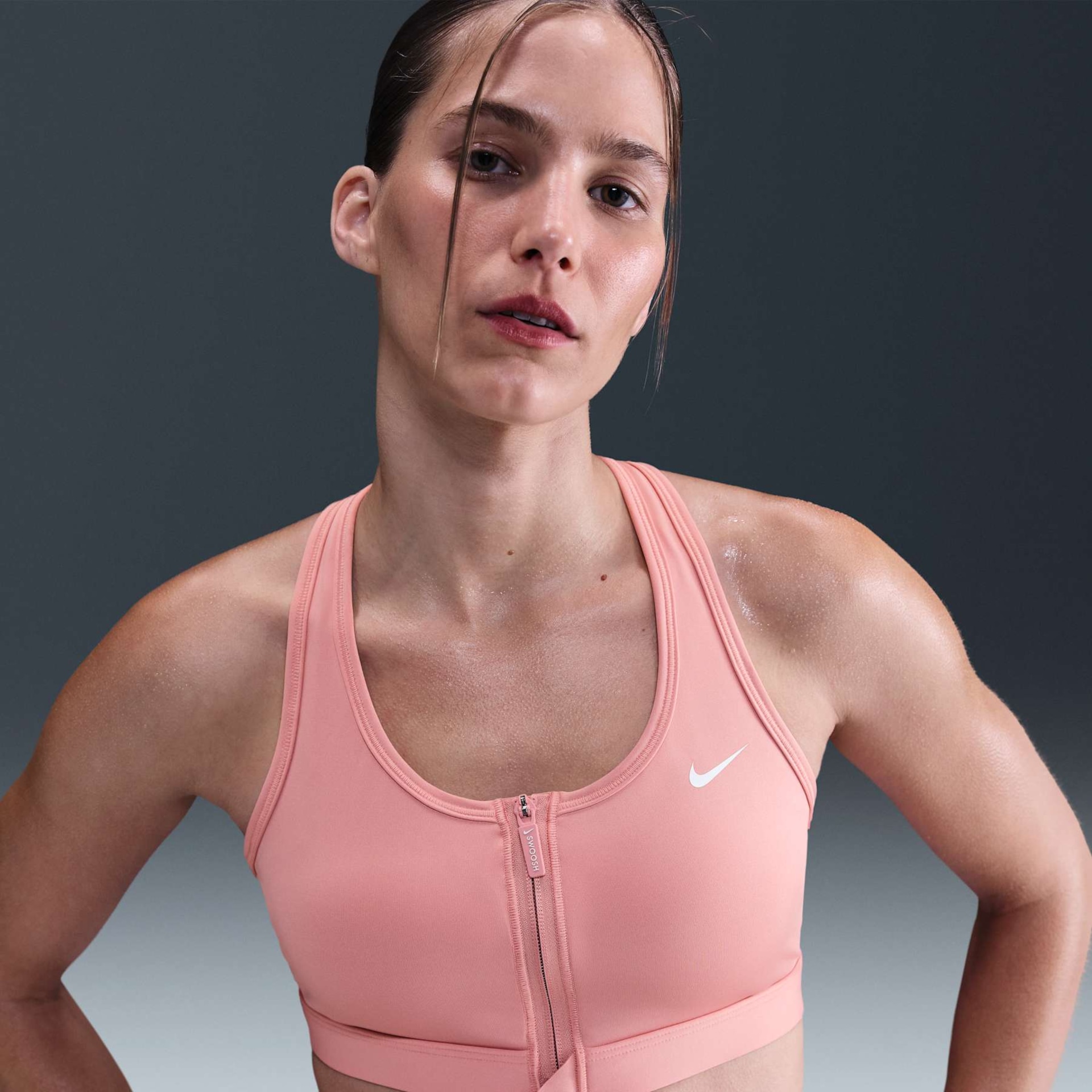 Imagem principal de Top Nike Swoosh Feminino