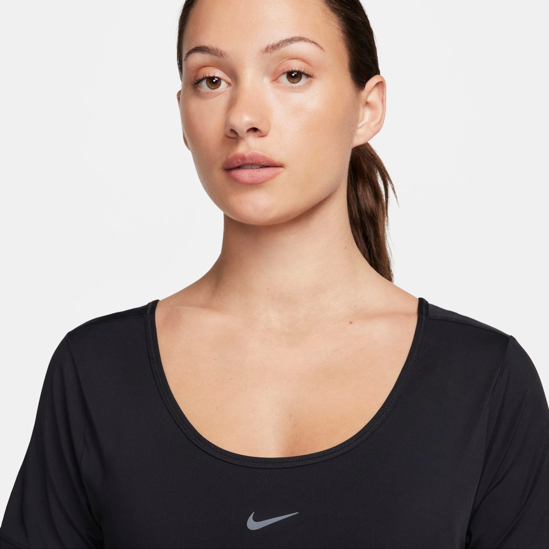 Camiseta Nike Dri-FIT One Cropped Feminina - Foto 5