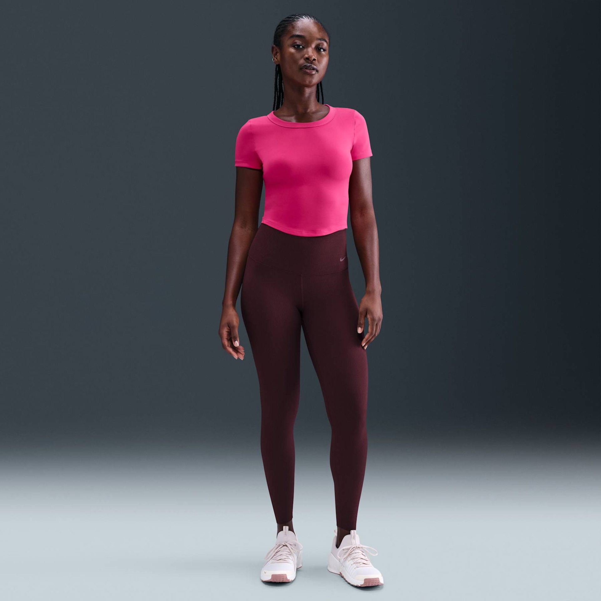 Camiseta Nike Dri-FIT One Cropped Feminina - Foto 4