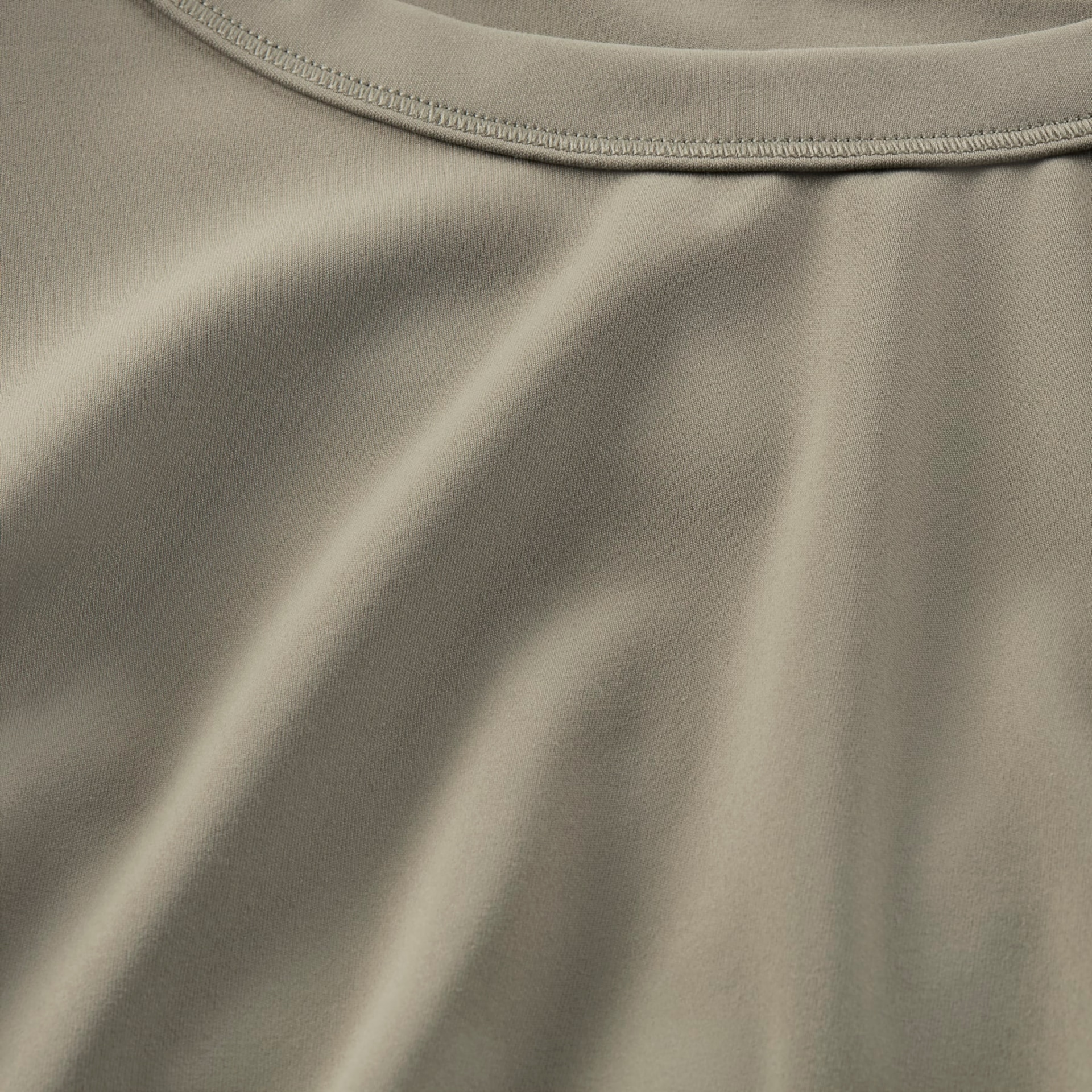 Camiseta Nike Dri-FIT One Cropped Feminina - Foto 8