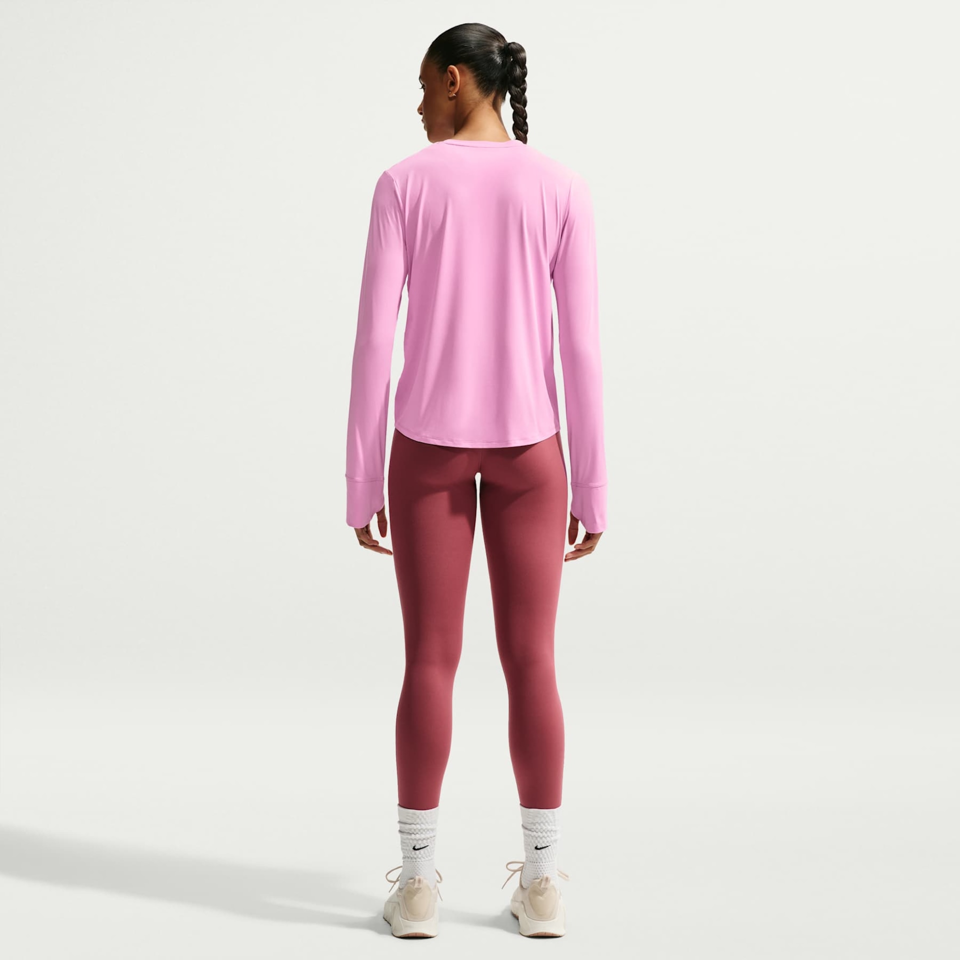 Camiseta Nike Dri-FIT One Feminina - Foto 5