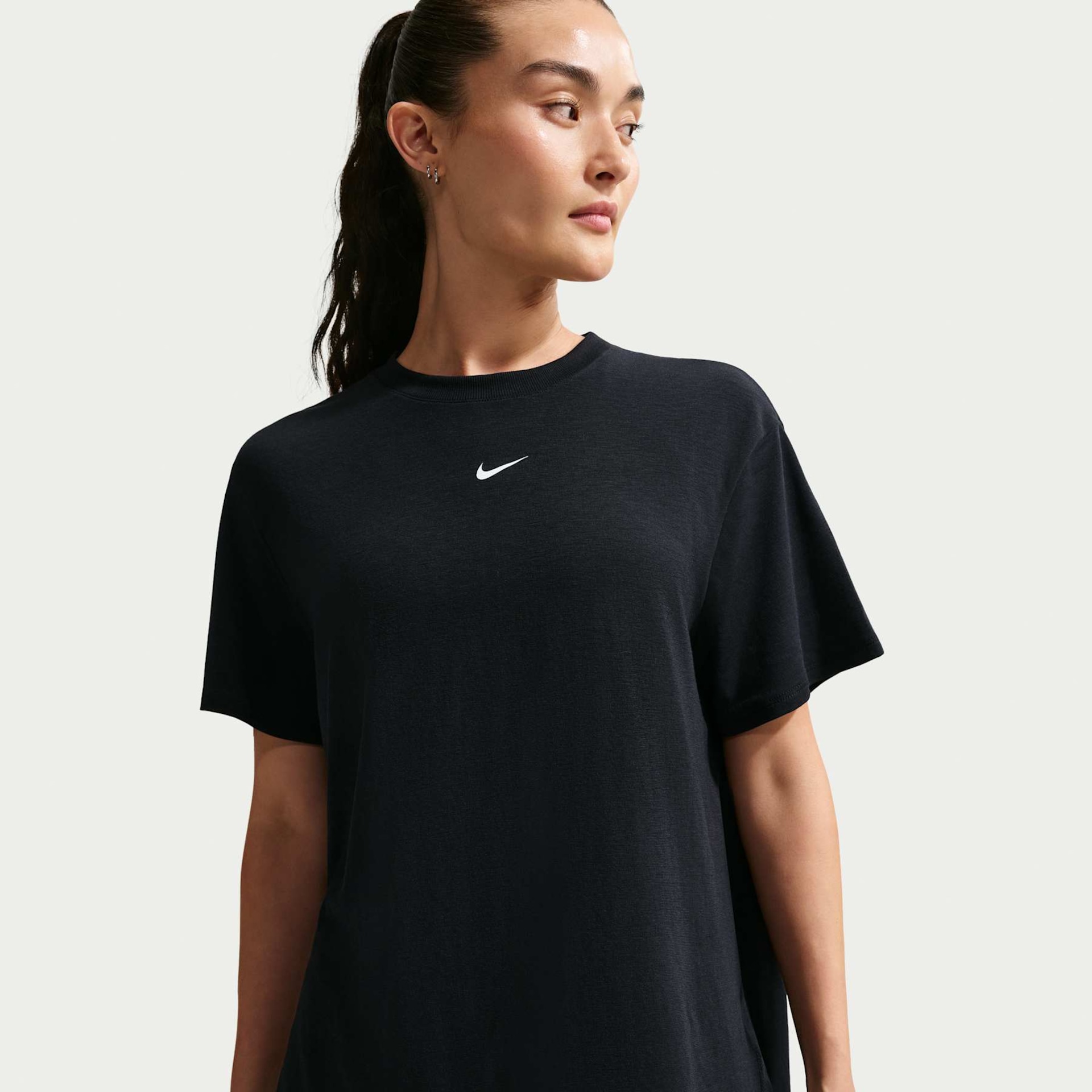 Camiseta Nike Dri-FIT One Feminina - Foto 1