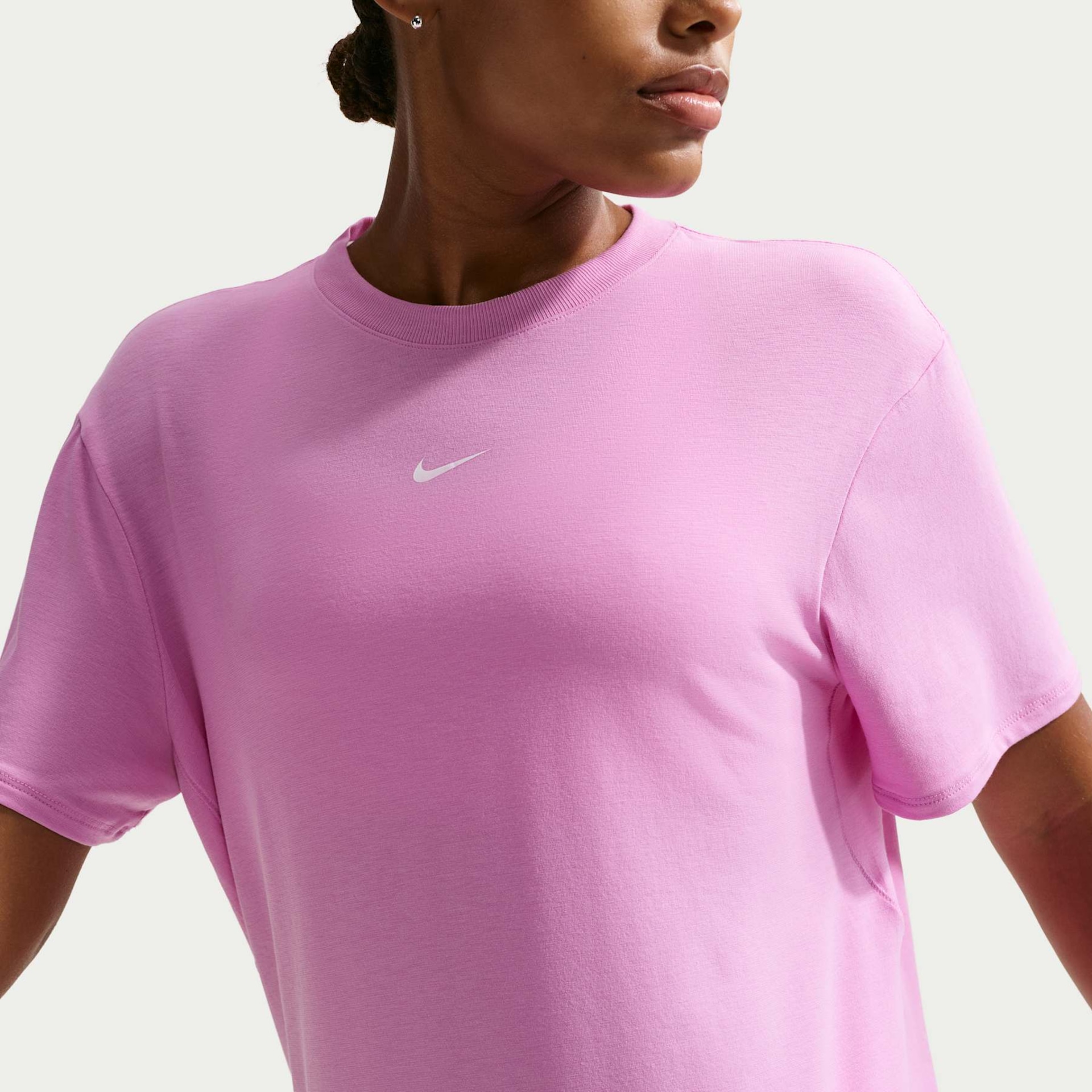 Camiseta Nike Dri-FIT One Feminina - Foto 3