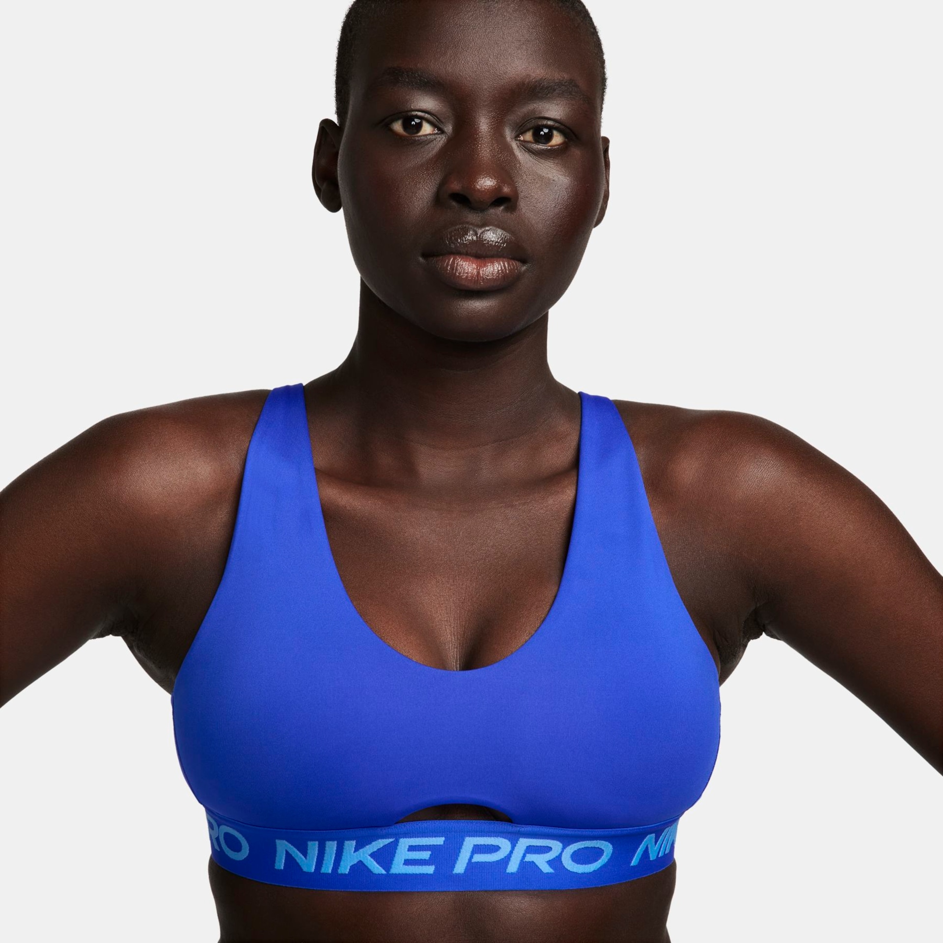 Top Nike Pro Indy Plunge Feminino - Foto 3