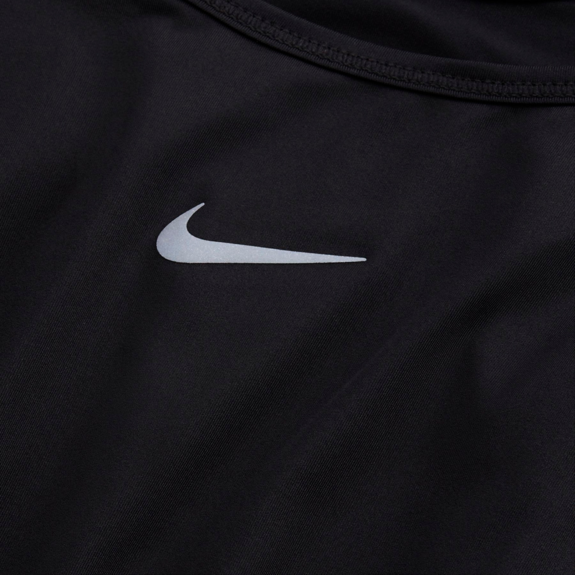 Regata Nike Dri-FIT One Feminina - Foto 6