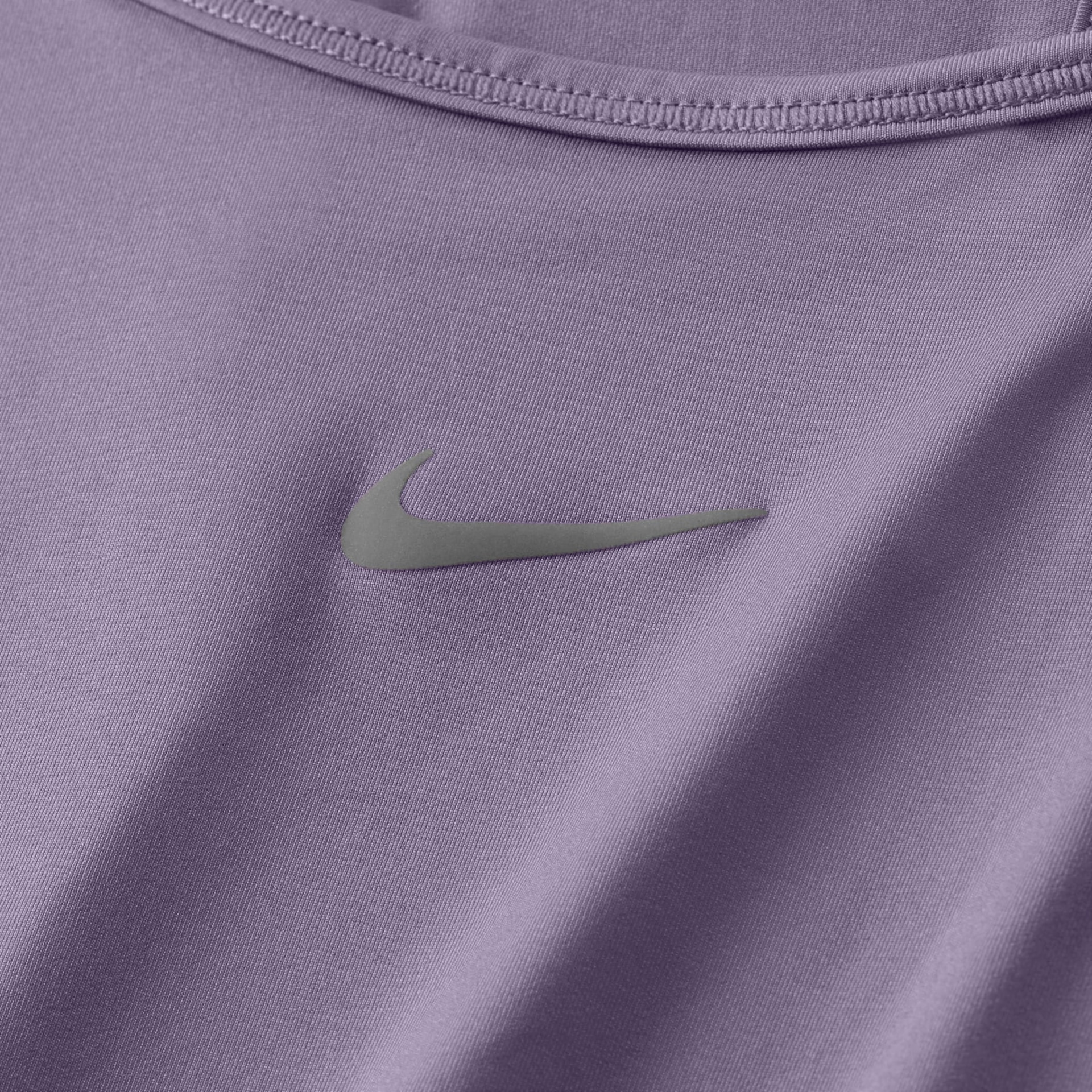 Regata Nike Dri-FIT One Feminina - Foto 14