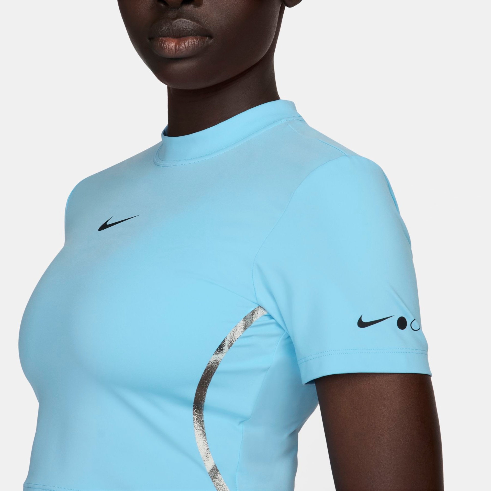 Camiseta Nike Pro Dri-FIT Cropped Feminina - Foto 4