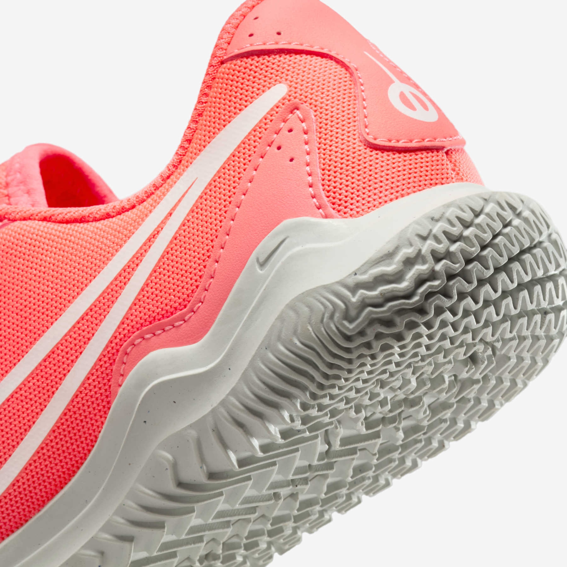 Chuteira Nike Tiempo 10 Club Infantil Futsal - Foto 8