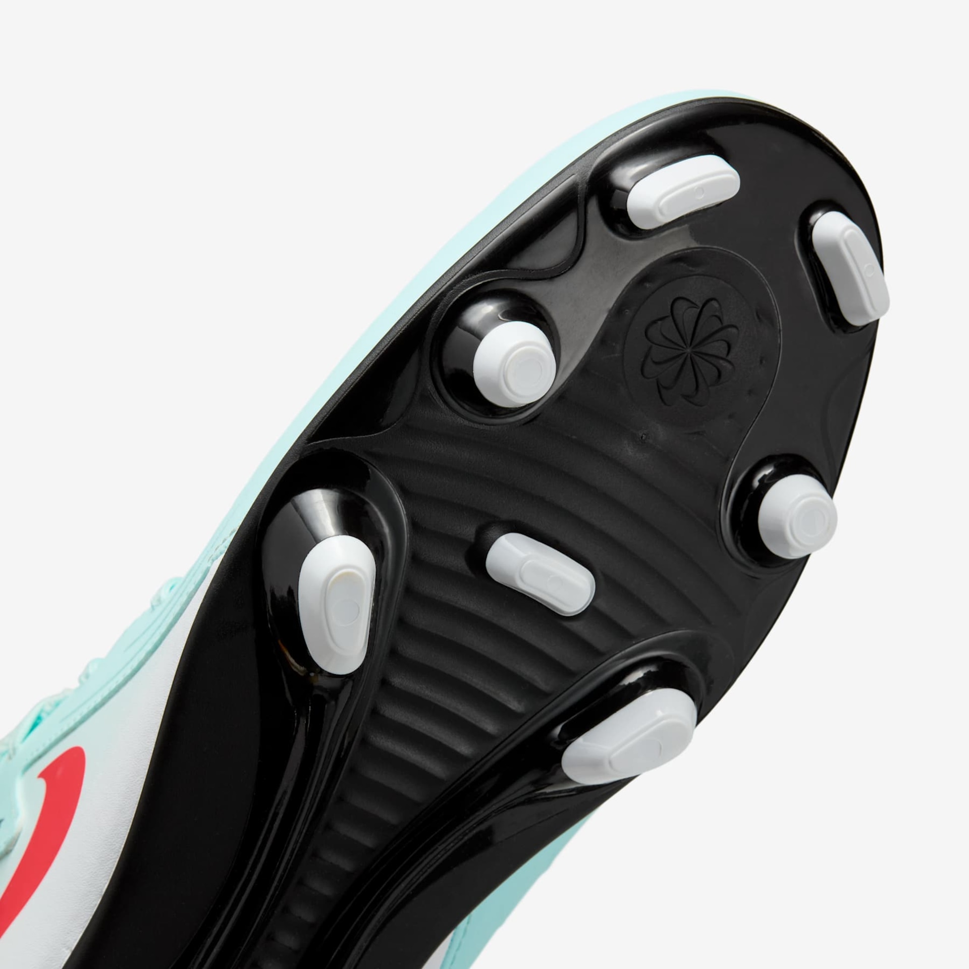 Chuteira Nike Phantom GX II Club Campo - Foto 7