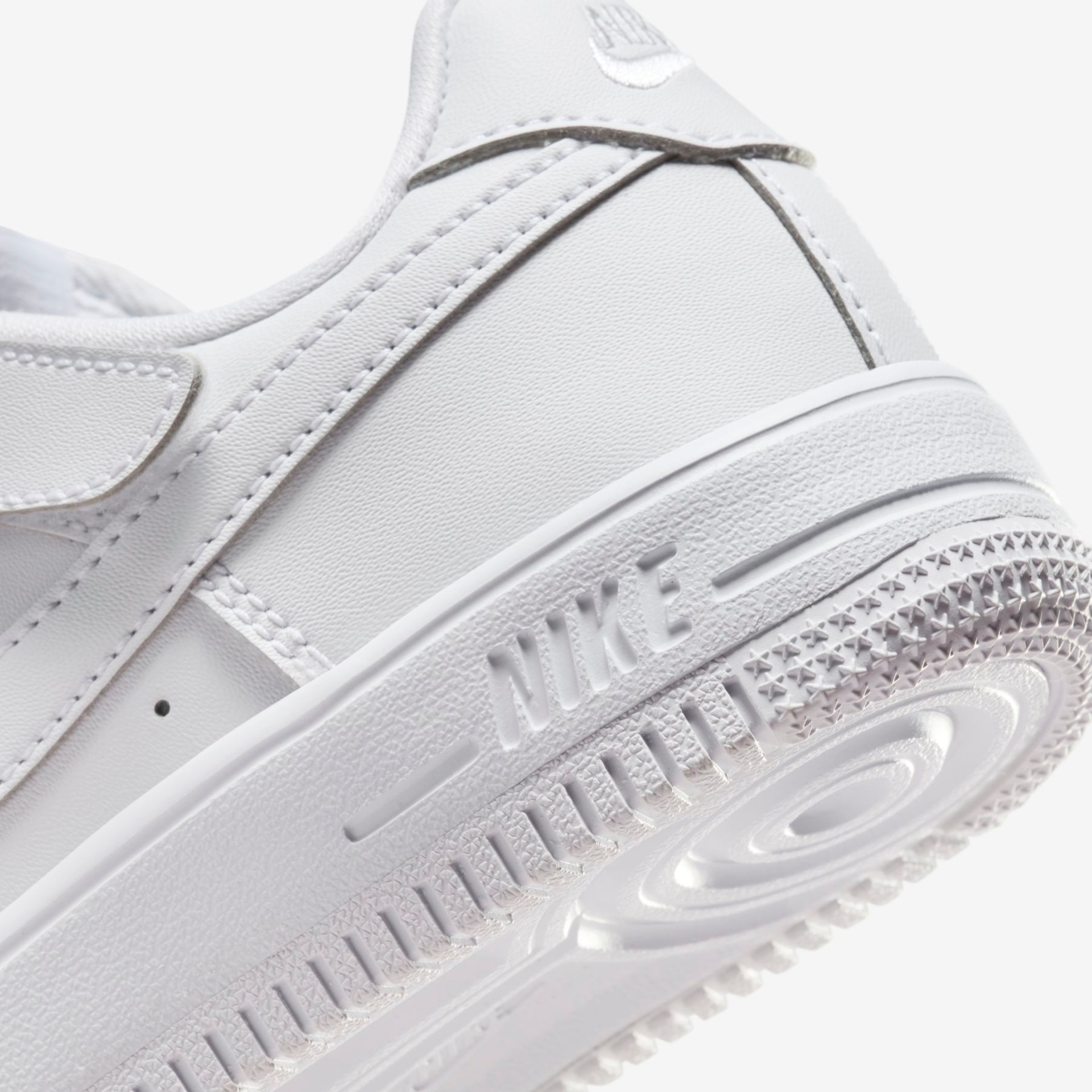 Tênis Nike Air Force 1 EasyOn Infantil - Foto 6