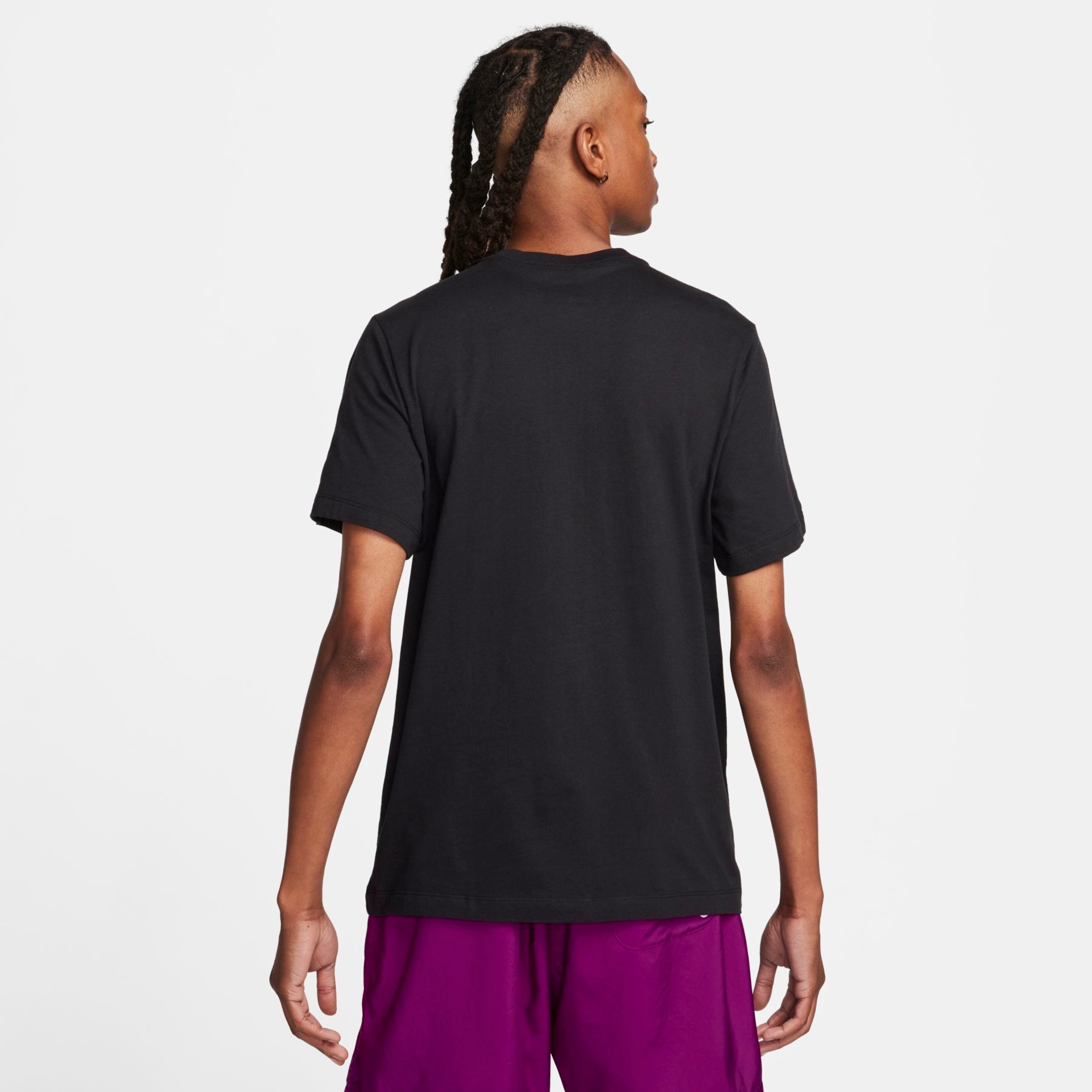 Camiseta Nike Sportswear Masculina - Foto 2