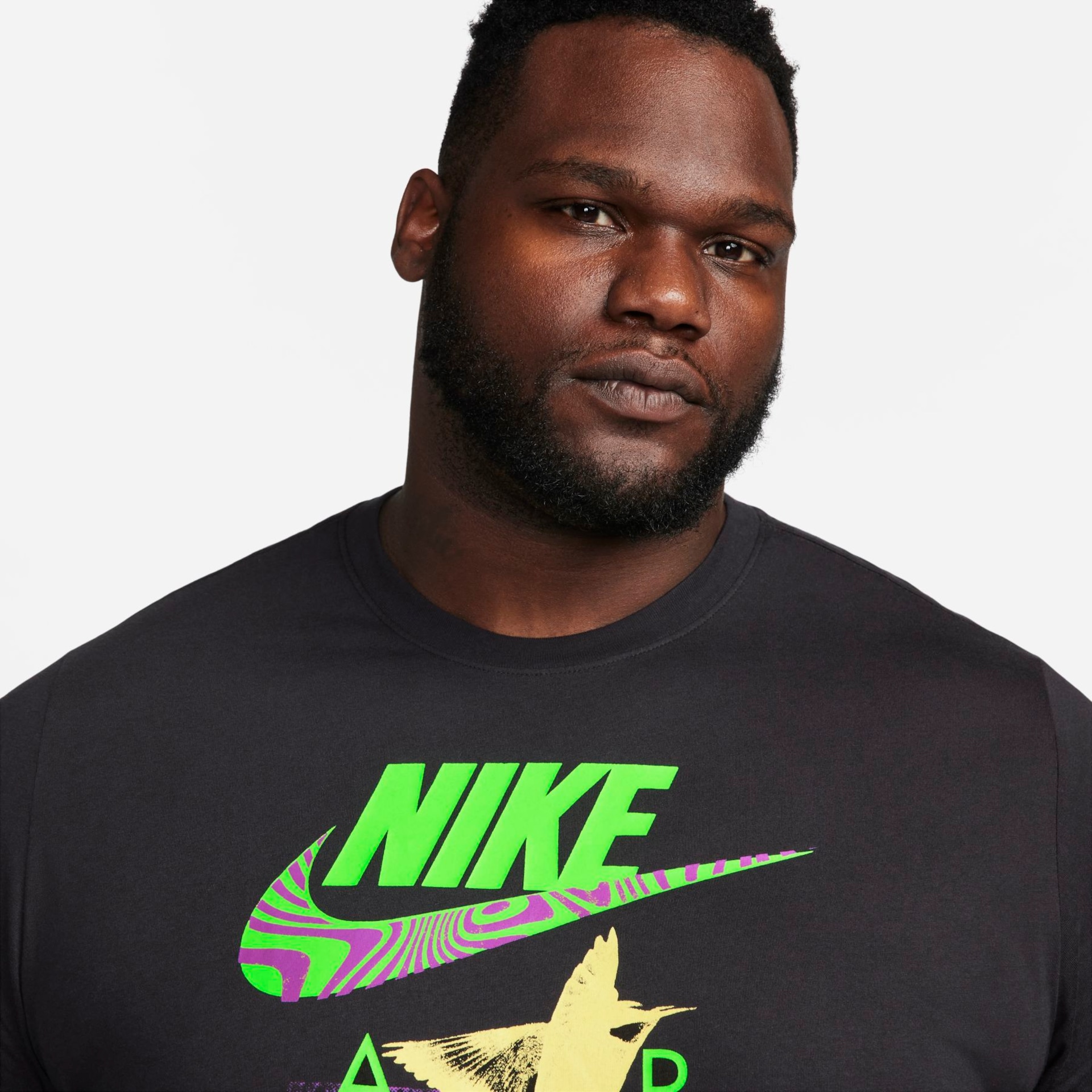 Camiseta Nike Sportswear Masculina - Foto 18