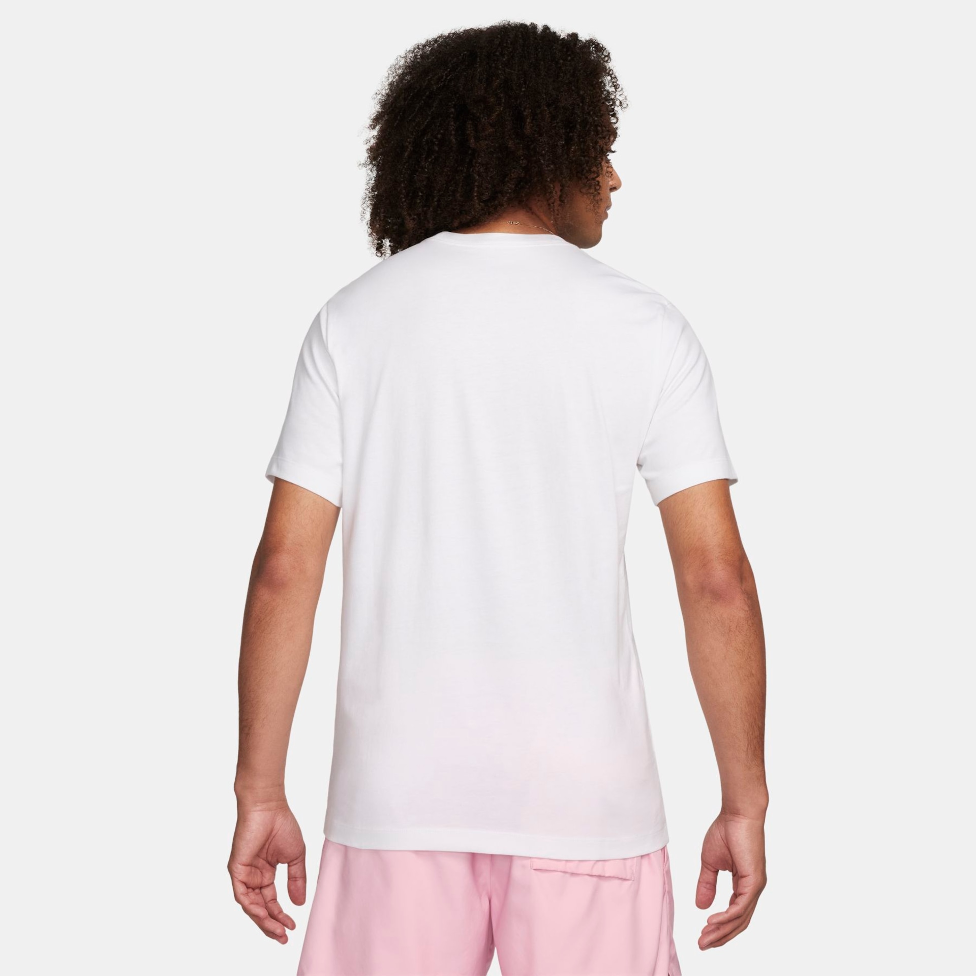 Camiseta Nike Sportswear Masculina - Foto 2