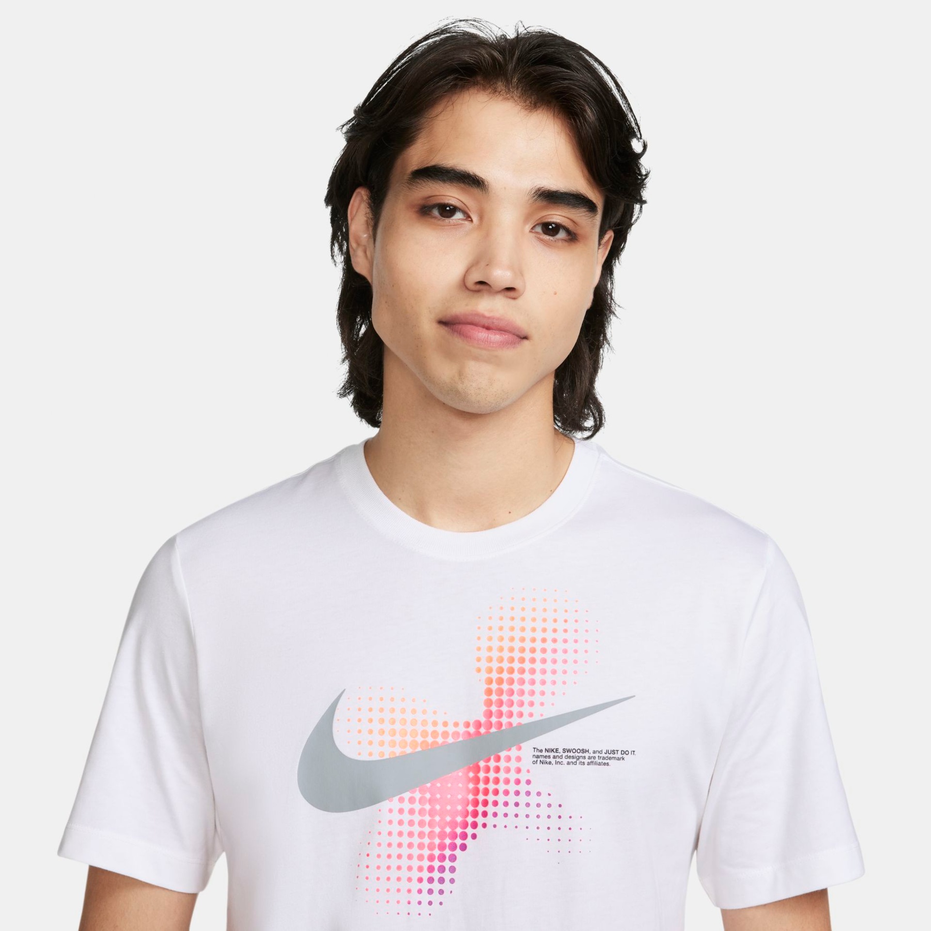 Camiseta Nike Sportswear 6MO Swoosh Masculina - Foto 3