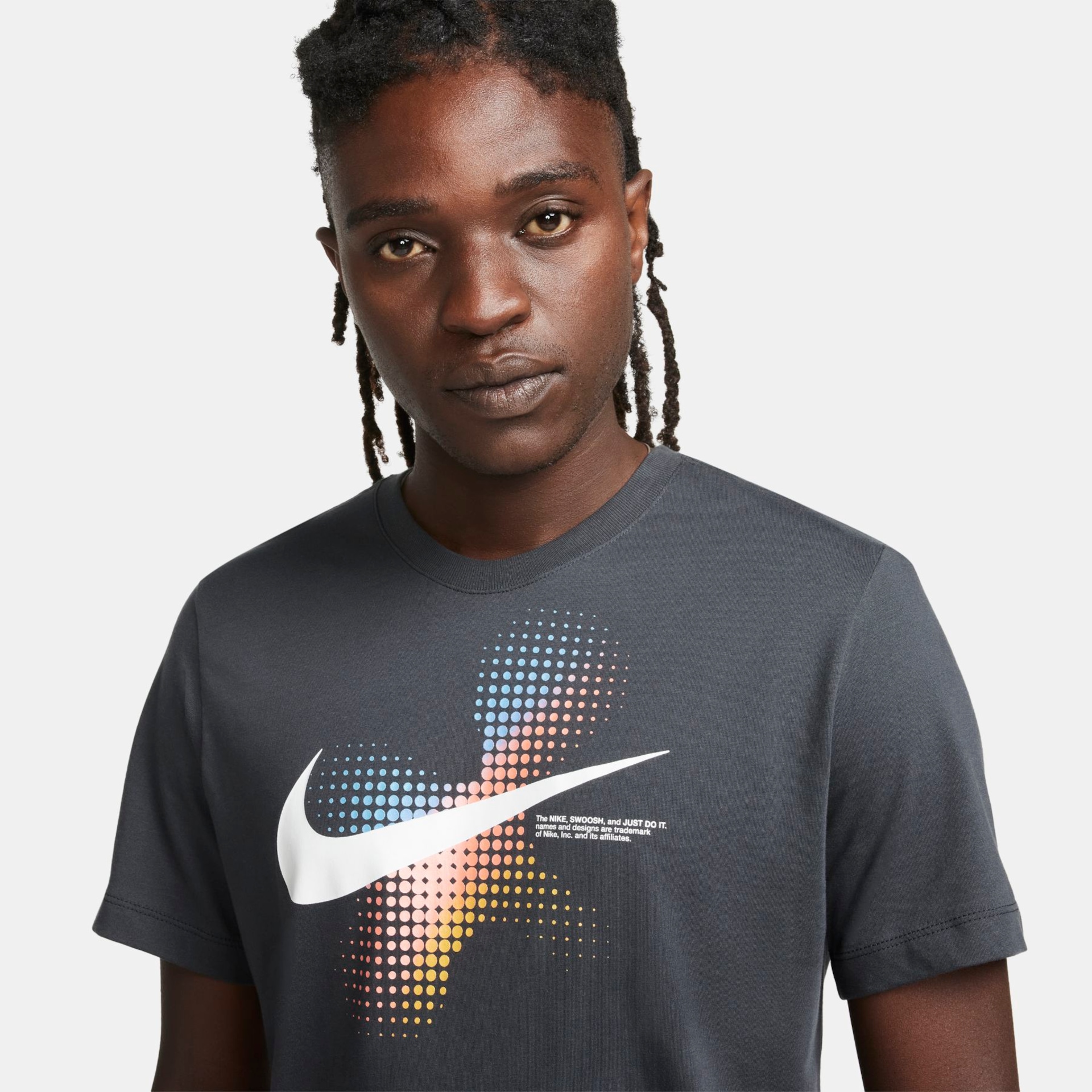 Camiseta Nike Sportswear 6MO Swoosh Masculina - Foto 3