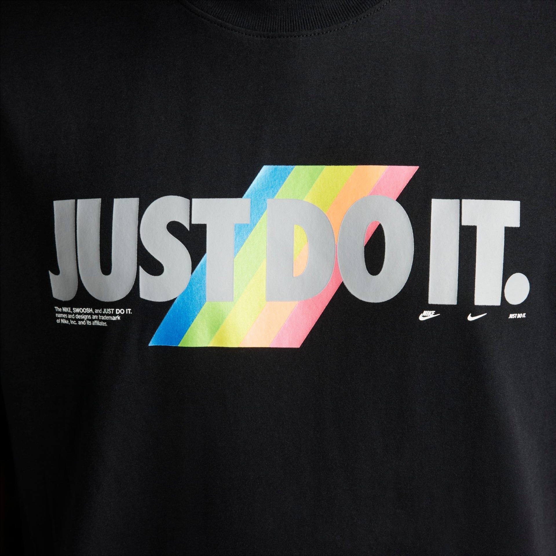Camiseta Nike Sportswear Masculina - Foto 4