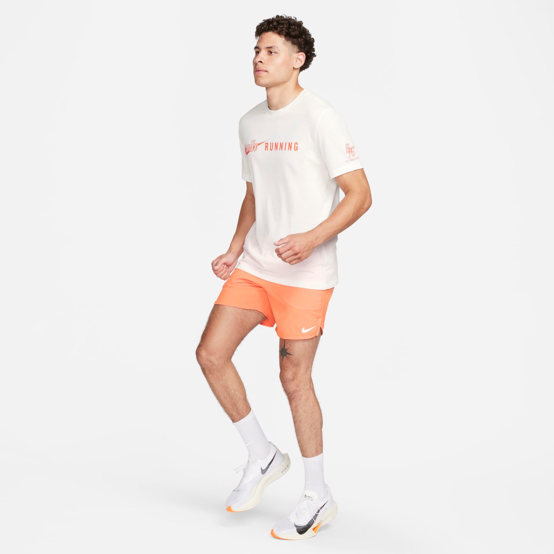 Camiseta Nike Dri-FIT Running Masculina - Foto 5