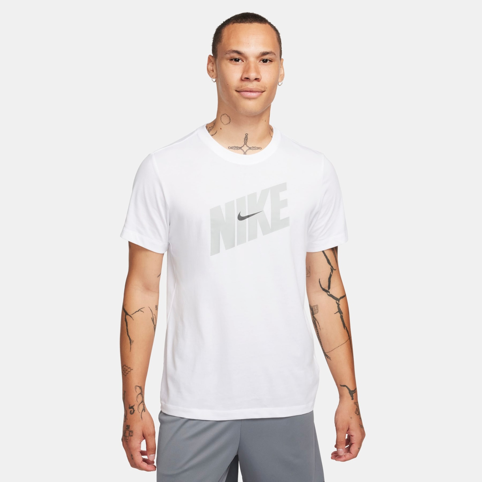 Camiseta Nike Dri-FIT Fitness Masculina - Foto 1