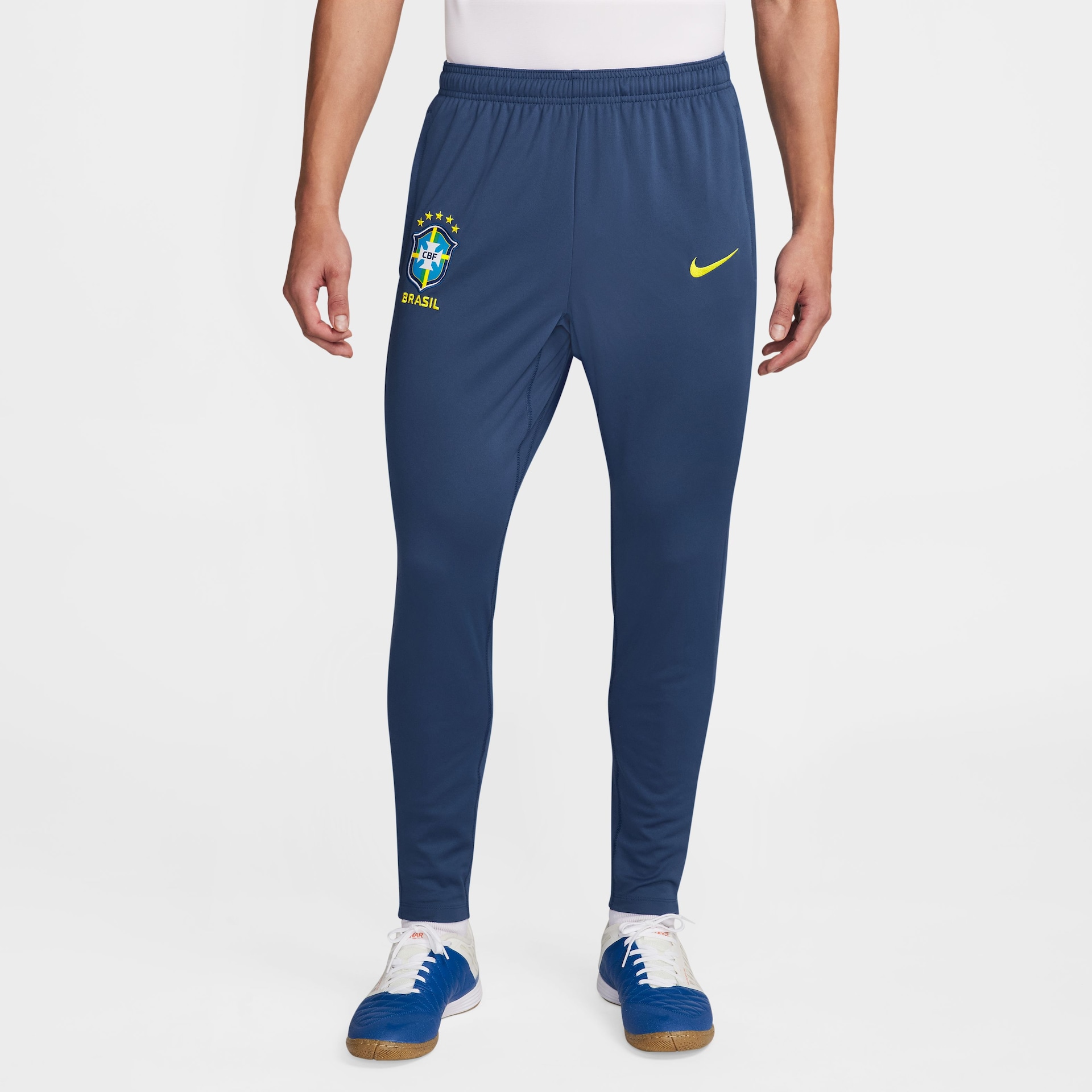 Calça Nike Brasil Treino Dri-FIT Academy Pro Masculina - Foto 1