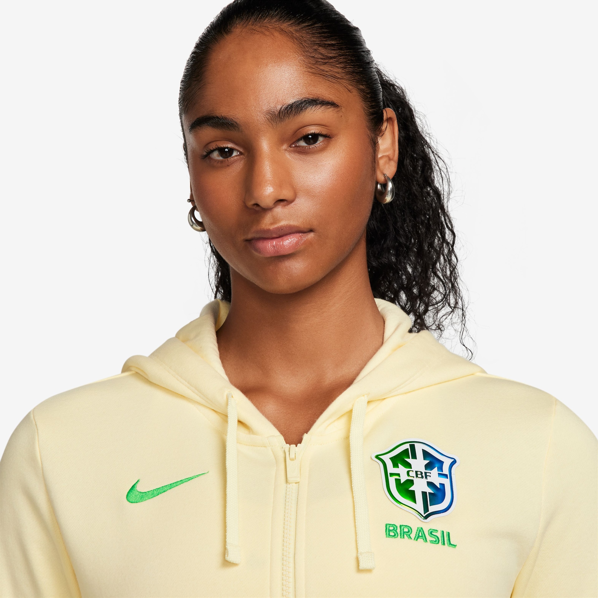 Jaqueta Nike Sportswear Brasil Club Feminina - Foto 1