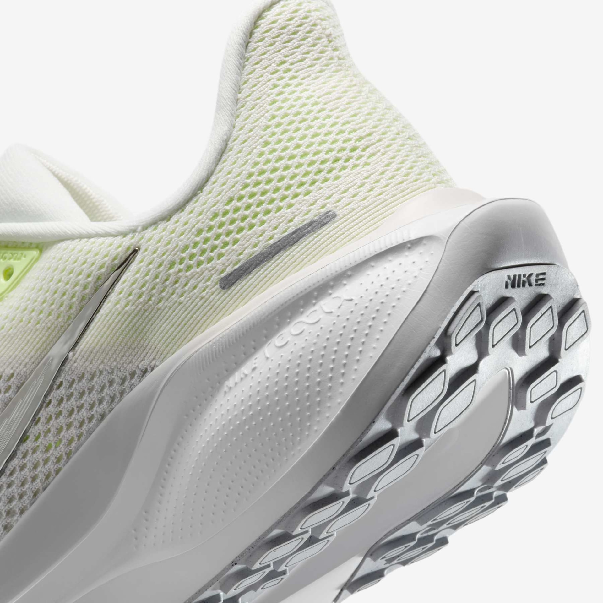 Tênis Nike Pegasus 41 Feminino - Foto 8