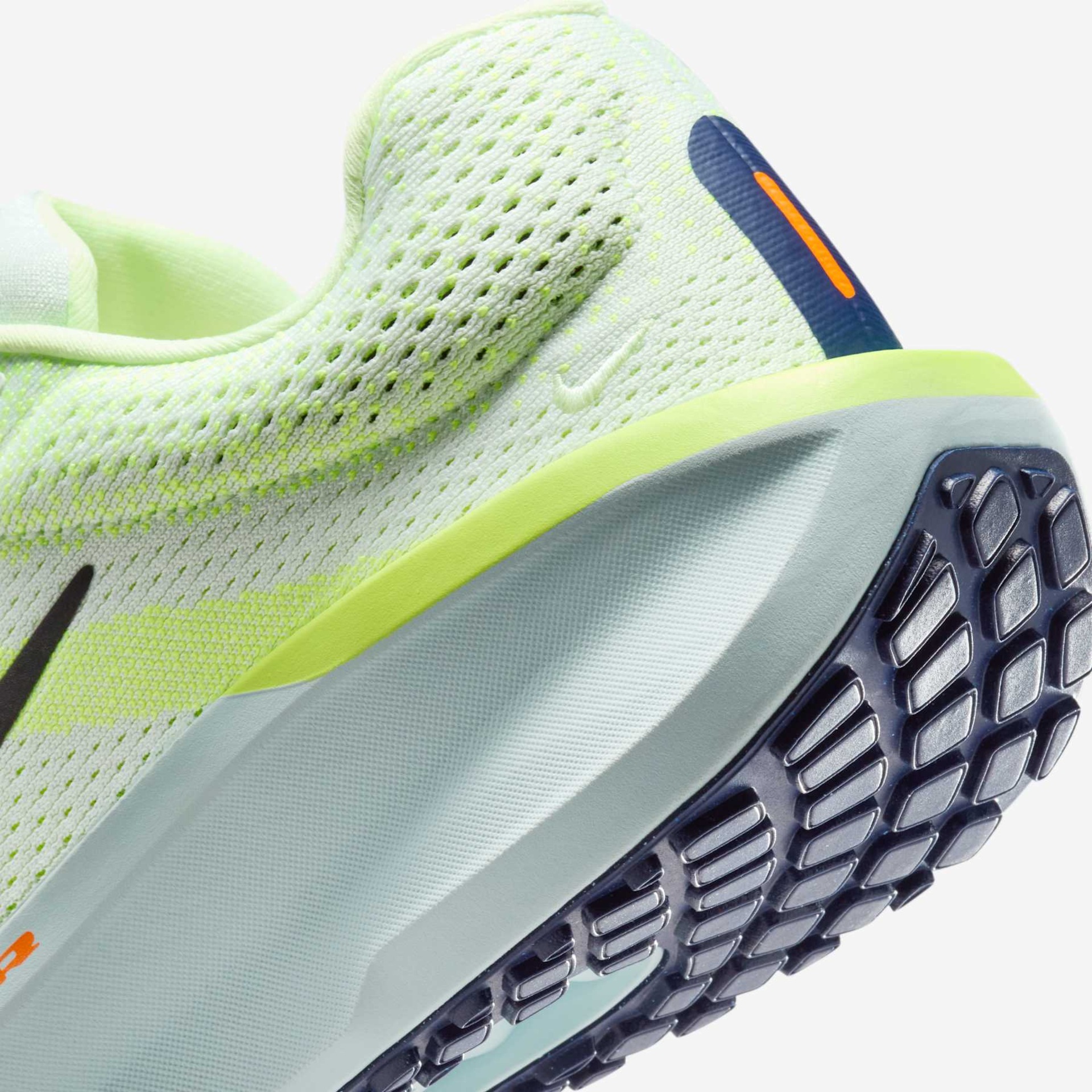 Tênis Nike Winflo 11 Feminino - Foto 8