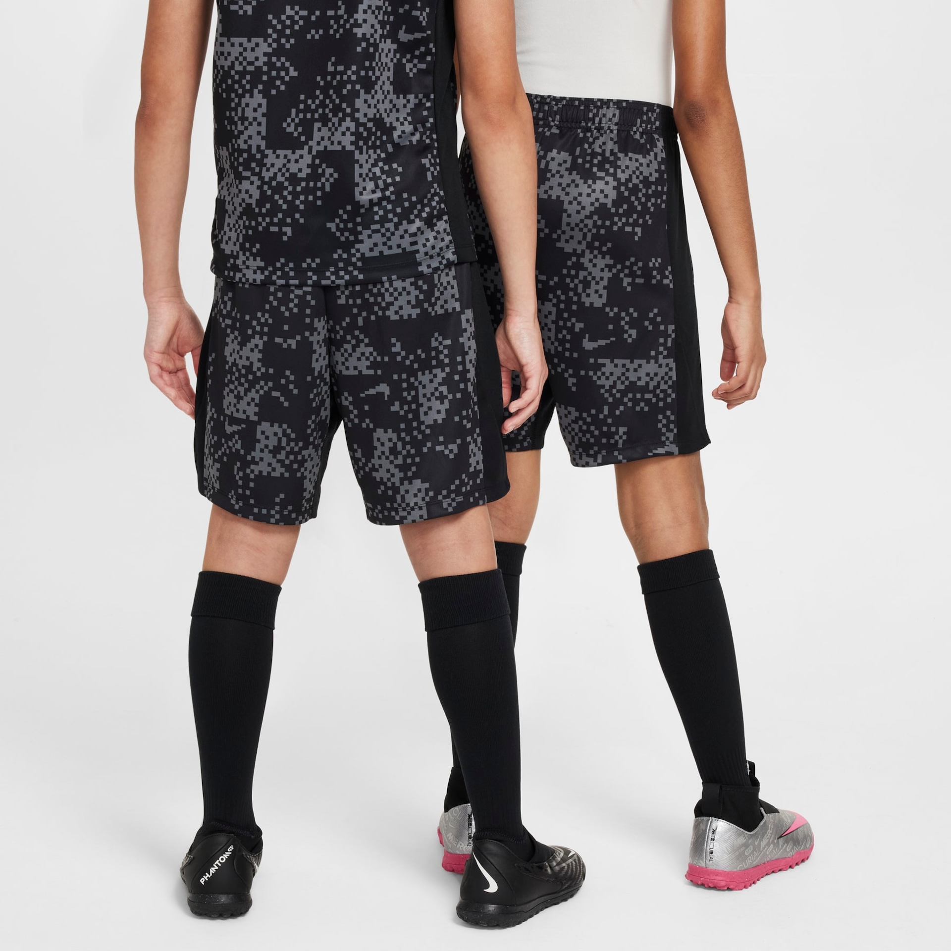 Shorts Nike Dri-FIT Academy Pro Grafic Infantil - Foto 2