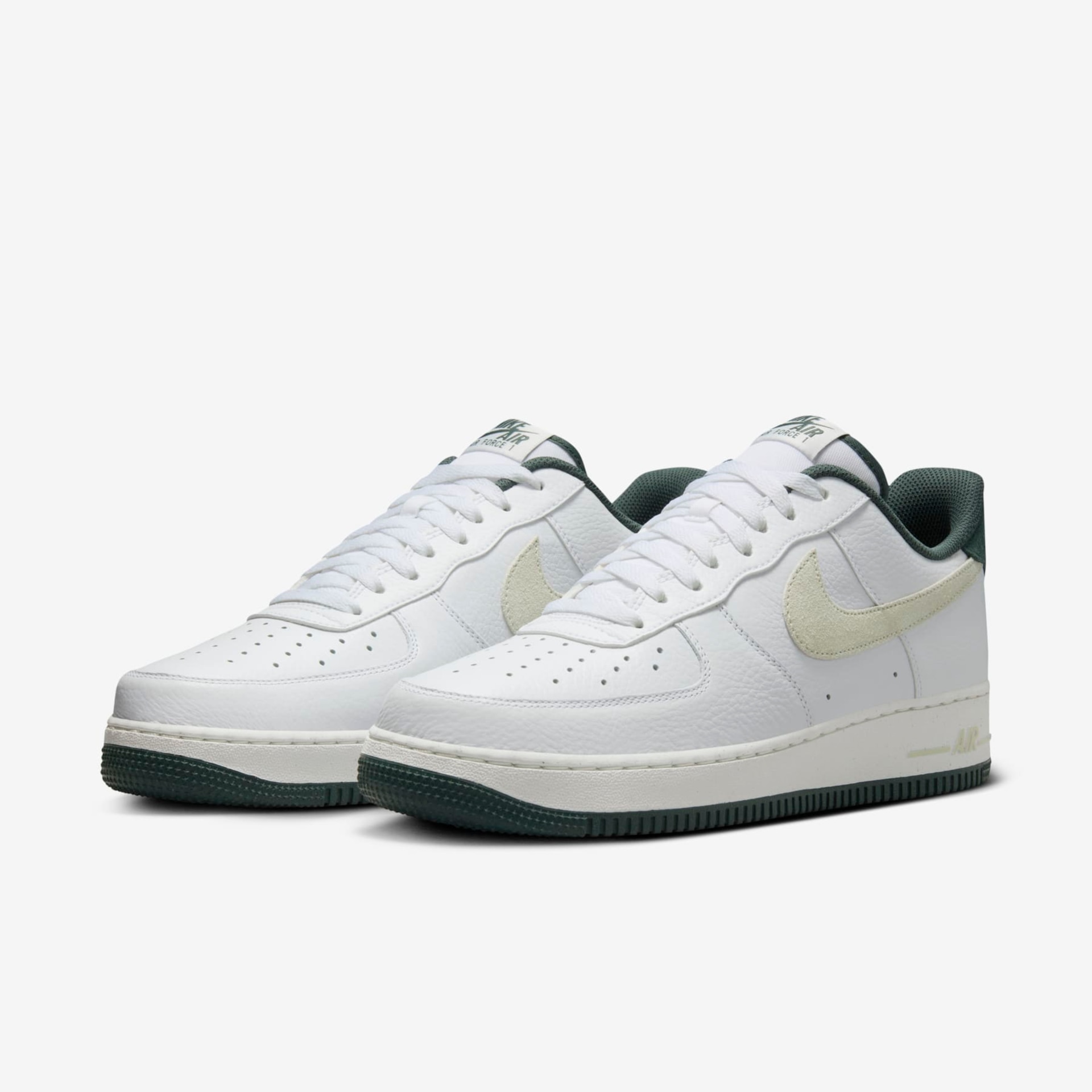 Tênis Nike Air Force 1 '07 LV8 Masculino - Foto 4