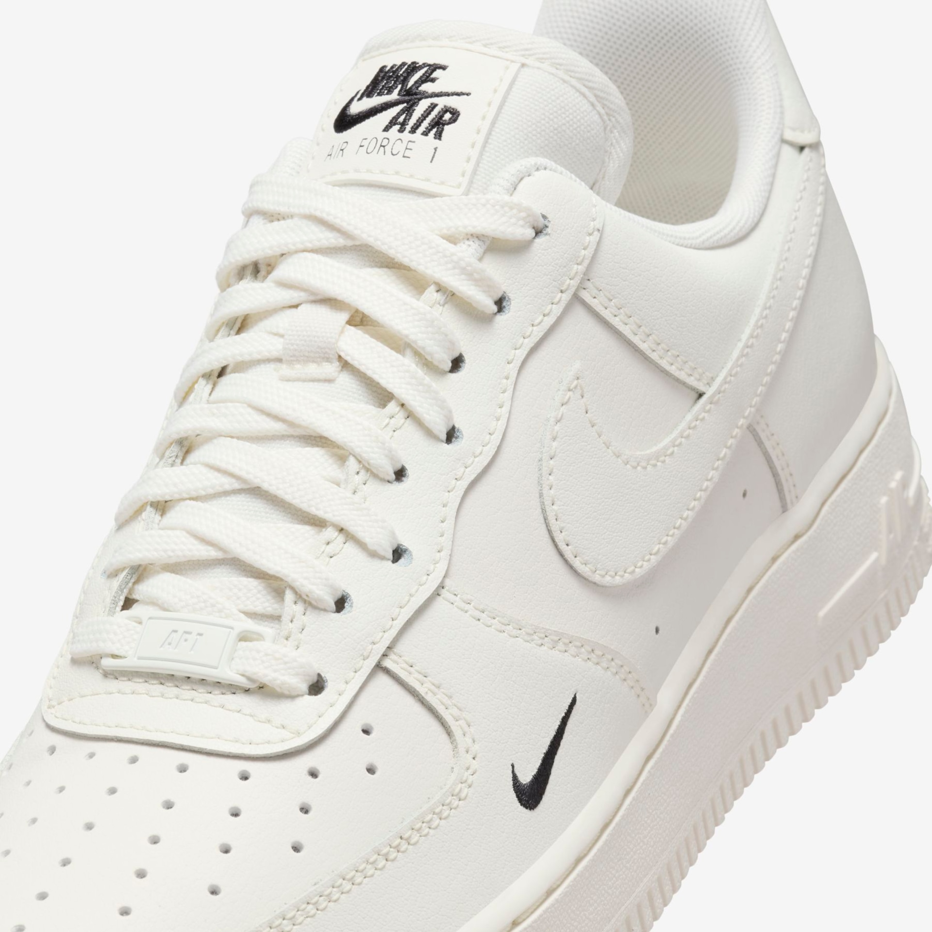 Tênis Nike Air Force 1 '07 Essential Feminino - Foto 8