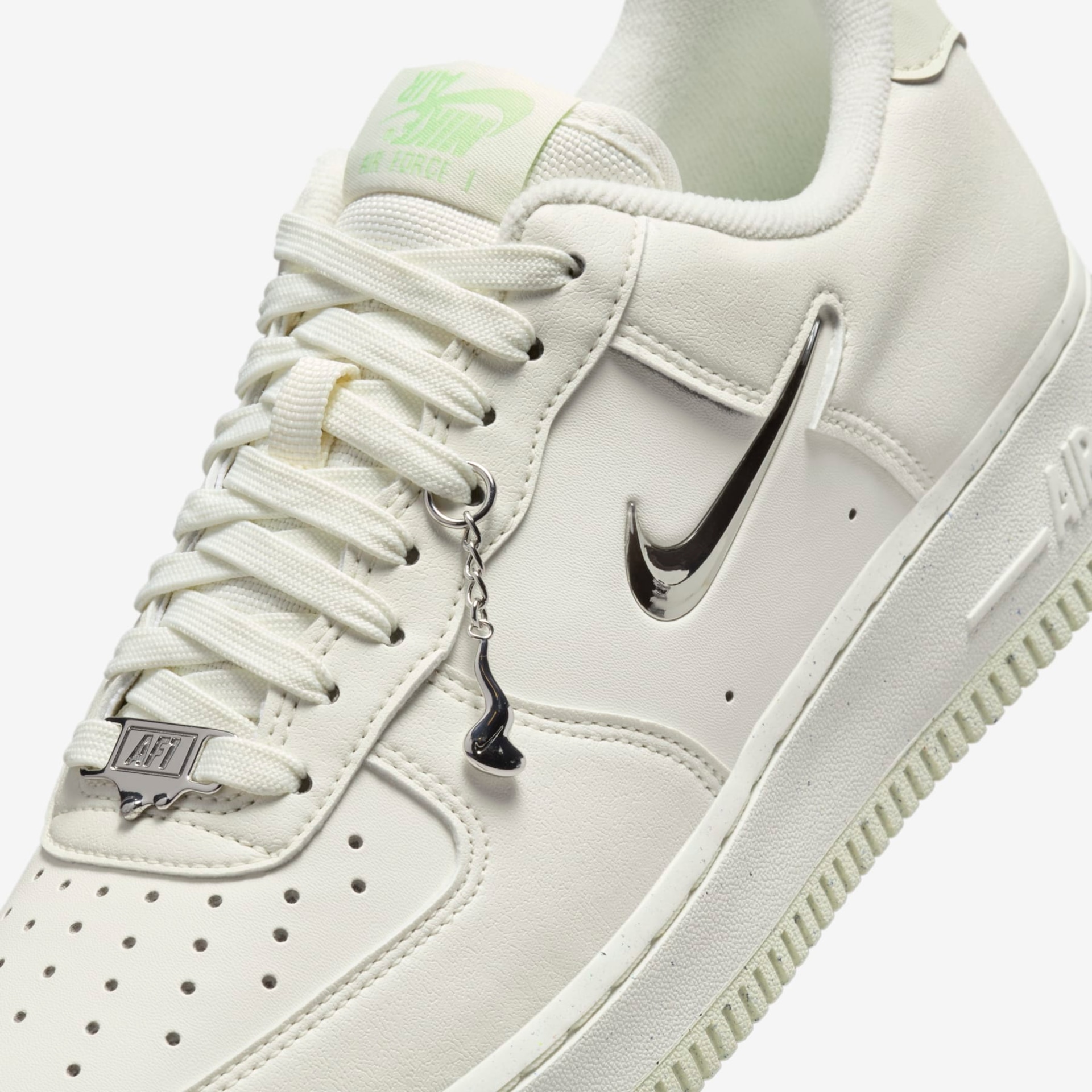 Tênis Nike Air Force 1 '07 SE Feminino - Foto 7