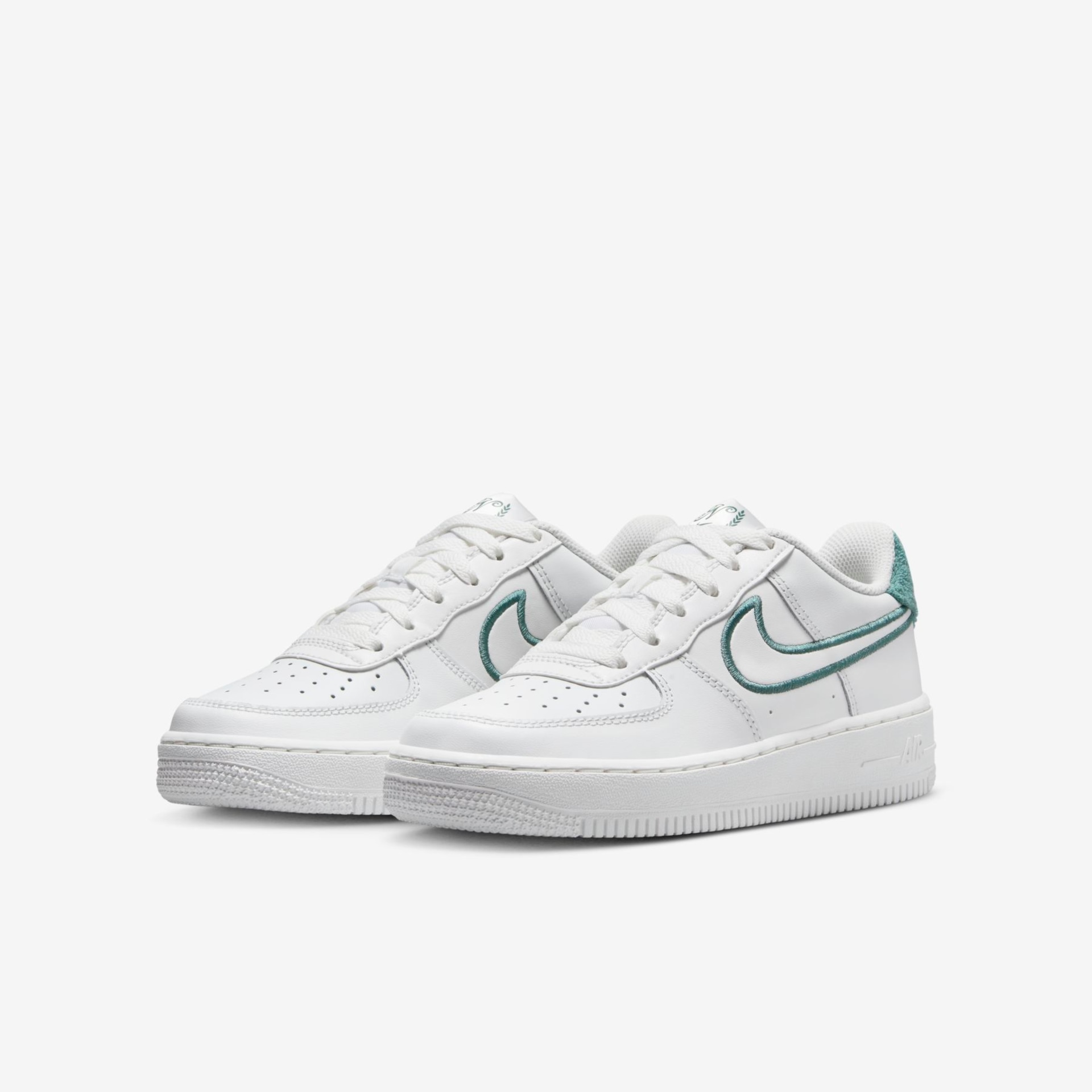 Tênis Nike Air Force 1 LV8 3 Infantil - Foto 4