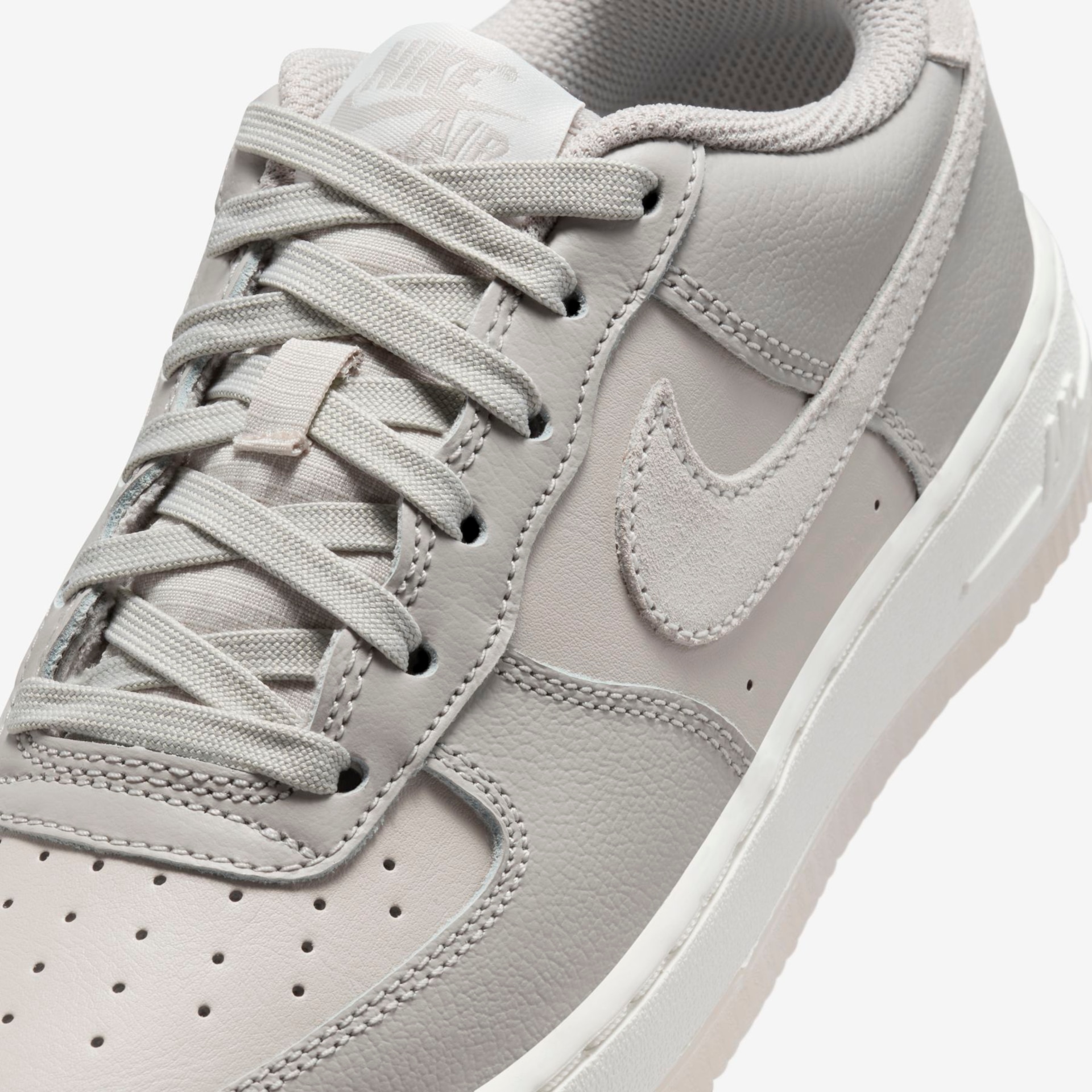 Tênis Nike Air Force 1 LV8 5 Infantil - Foto 7