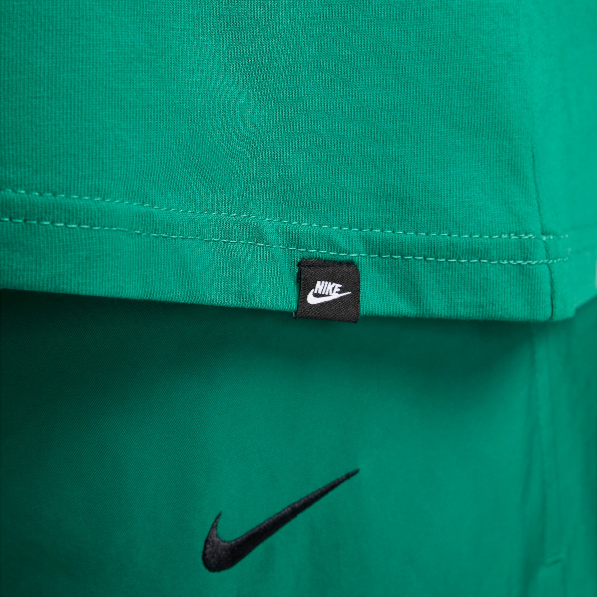 Camiseta Nike Sportswear Masculina - Foto 5