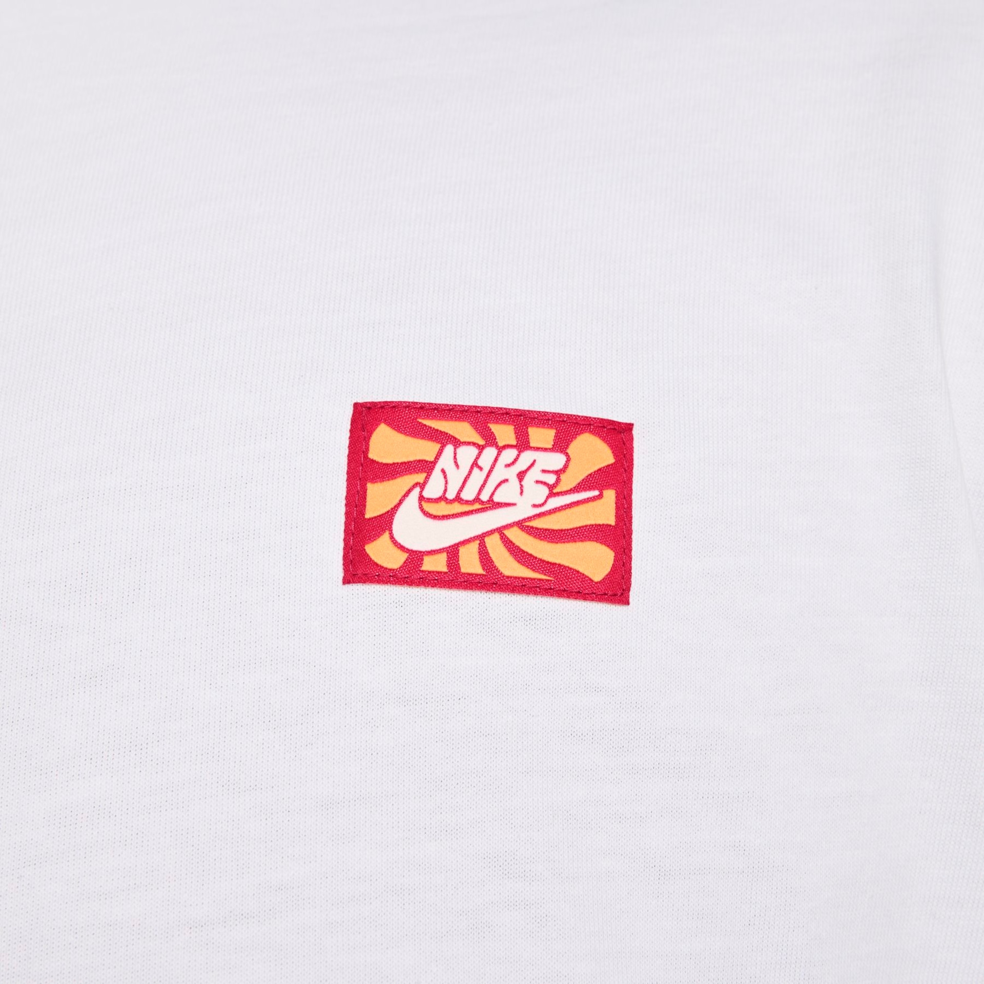 Camiseta Nike Sportswear Max90 Masculina - Foto 10