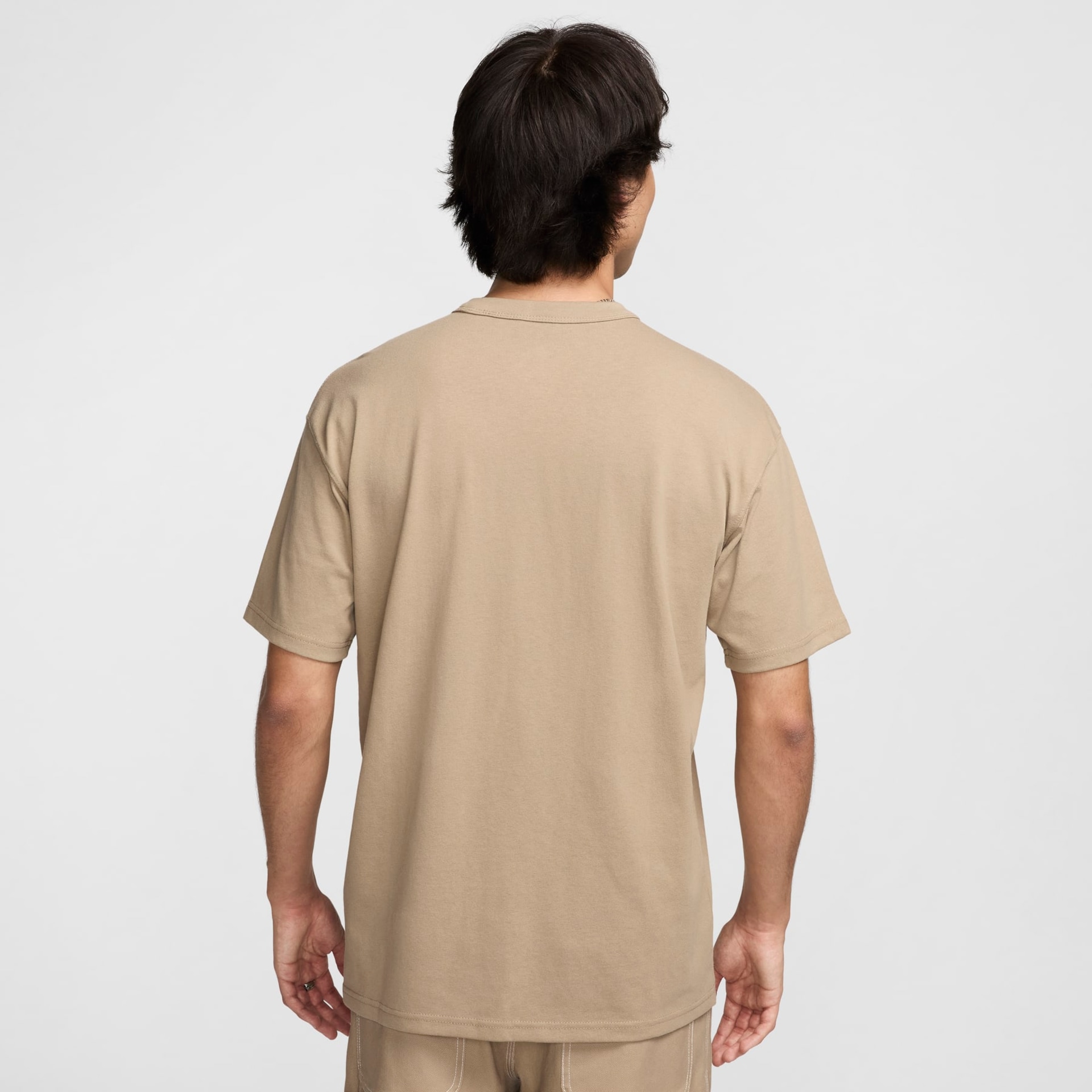 Camiseta Nike Sportswear Premium Essentials Masculina - Foto 5