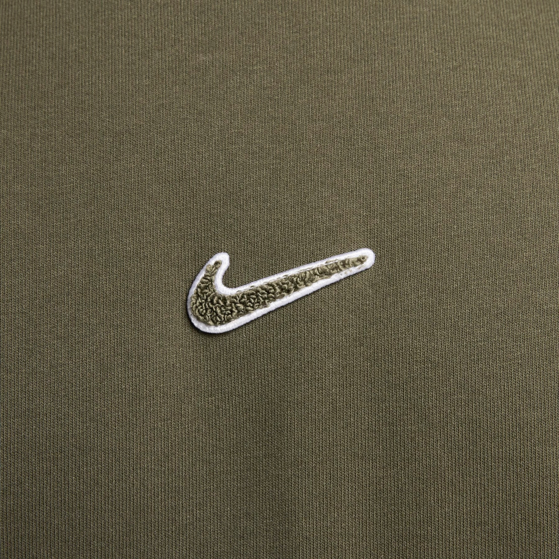 Camiseta Nike Sportswear Premium Essentials Masculina - Foto 4