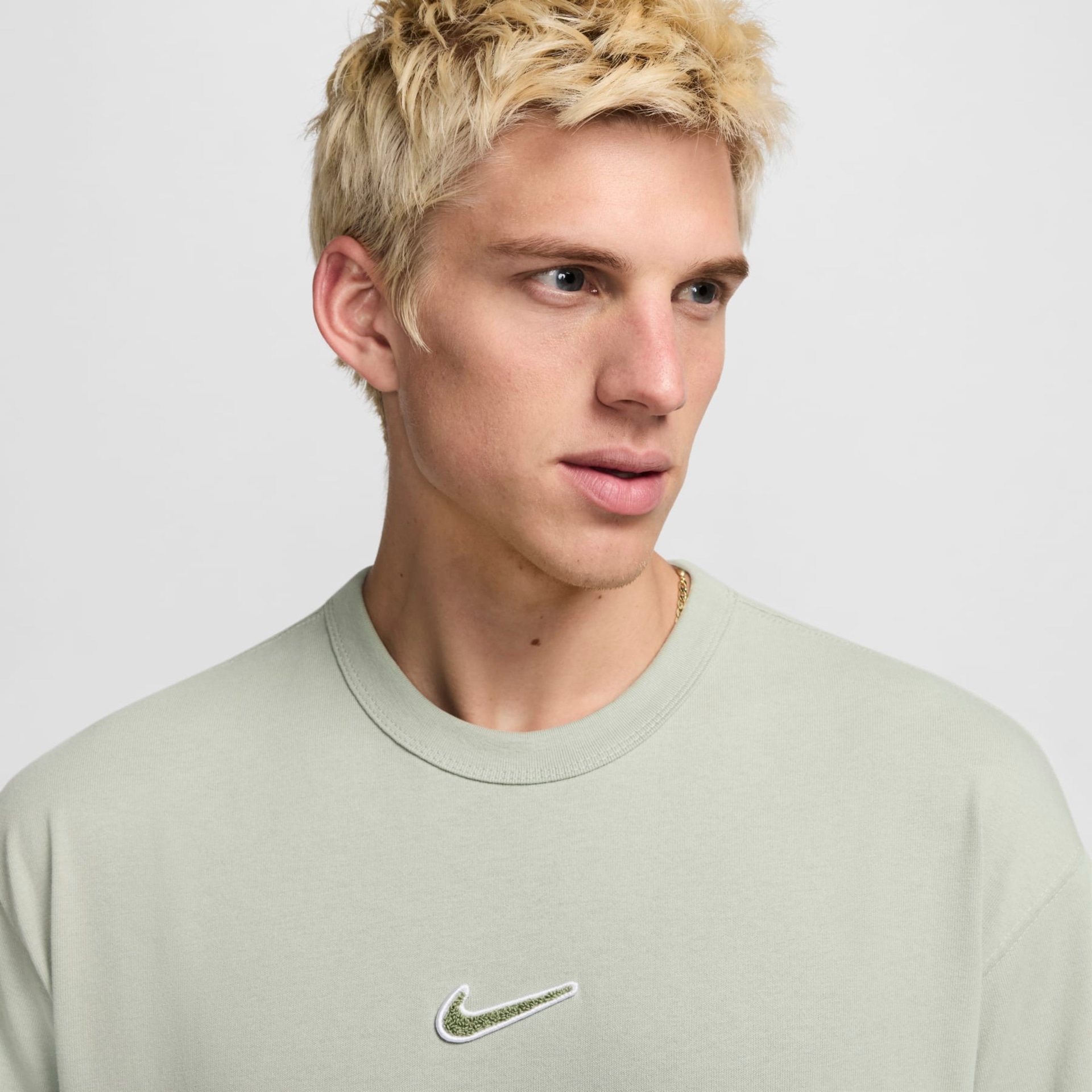 Camiseta Nike Sportswear Premium Essentials Masculina - Foto 2