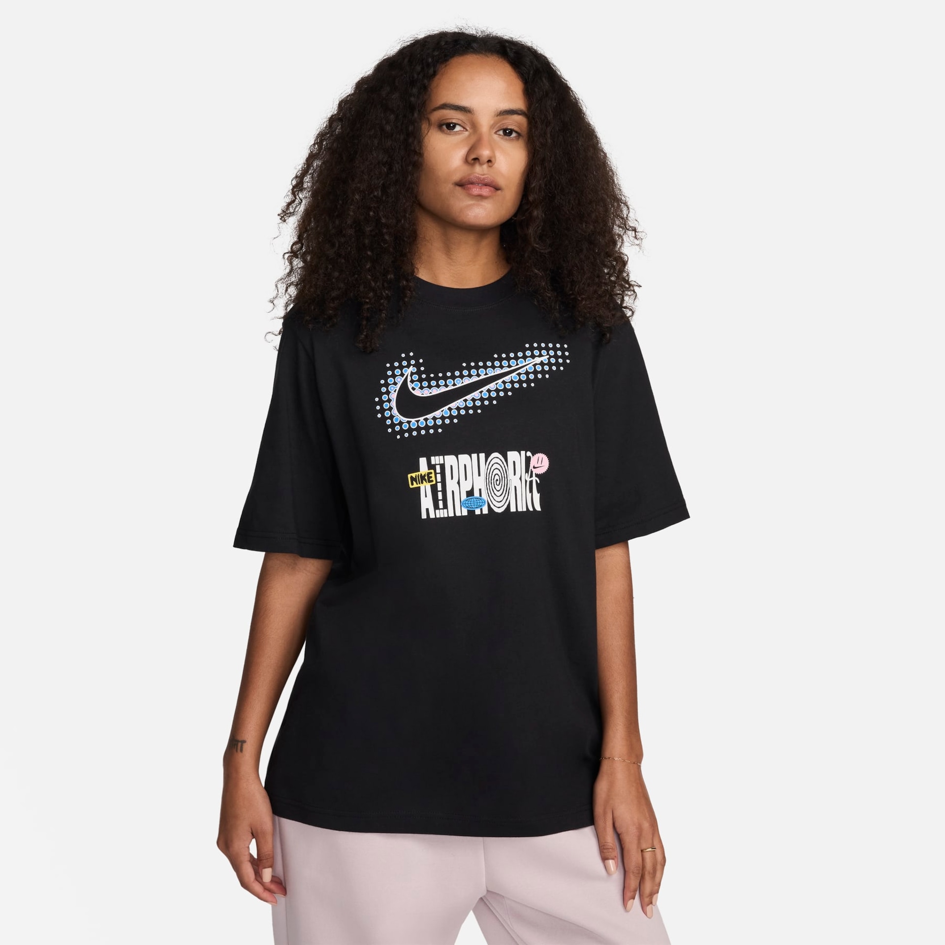 Camiseta Nike Sportswear Feminina - Foto 1