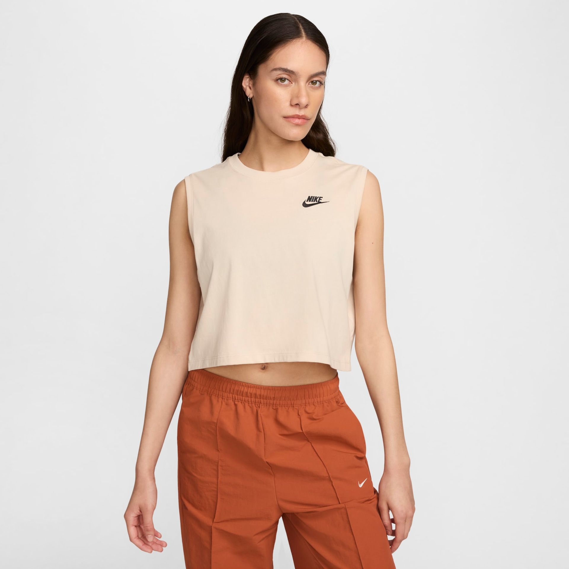 Imagem principal de Regata Nike Sportswear Essential Feminina