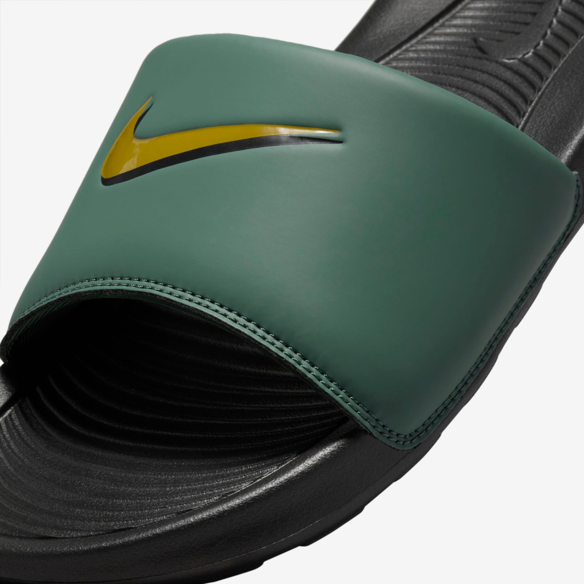 Chinelo Nike Victori One Masculino - Foto 6